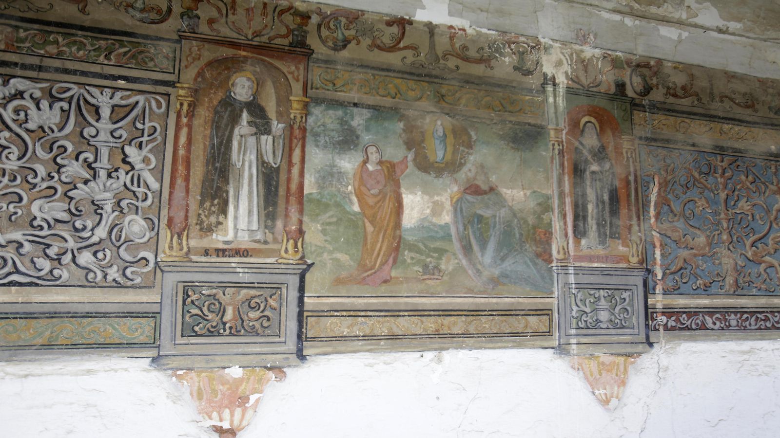 Detalle de algunas de las escenas y motivos de las pinturas.