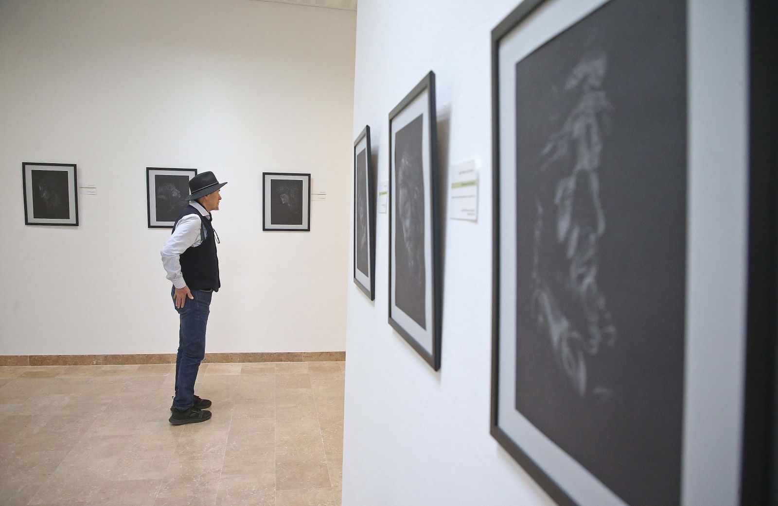 Fotos de la inauguración de 'La Pasión de Jesús' de Manuel Pavón