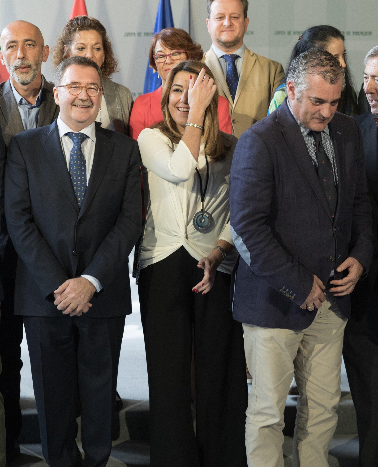 Ángel Gallego, presidente del CES; Susana Díaz y el consejero Javier Carnero.
