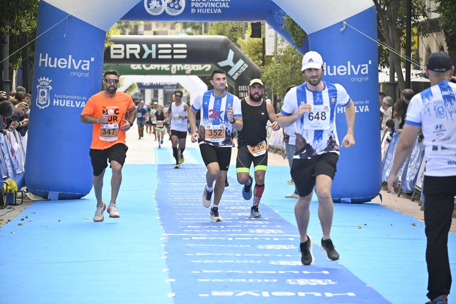 Imágenes de la Carrera 21K en Huelva