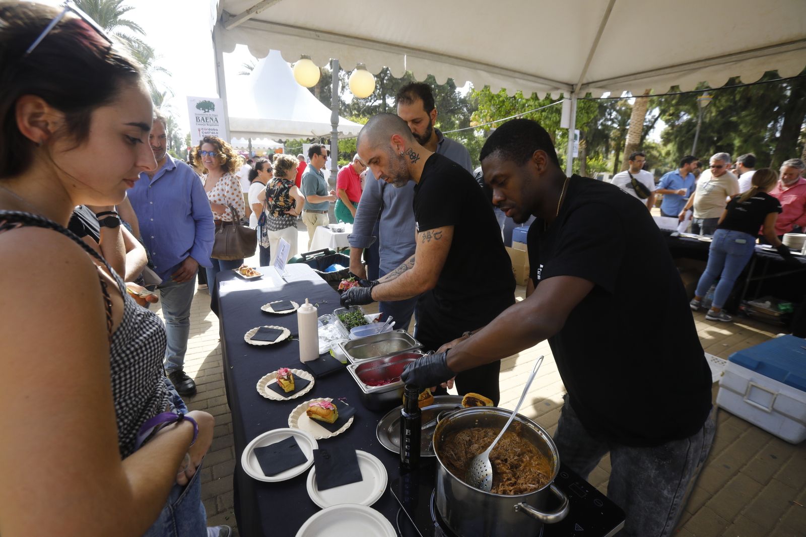 Las tapas del Córdoba Califato Gourmet en el Paseo de la Victoria, en imágenes