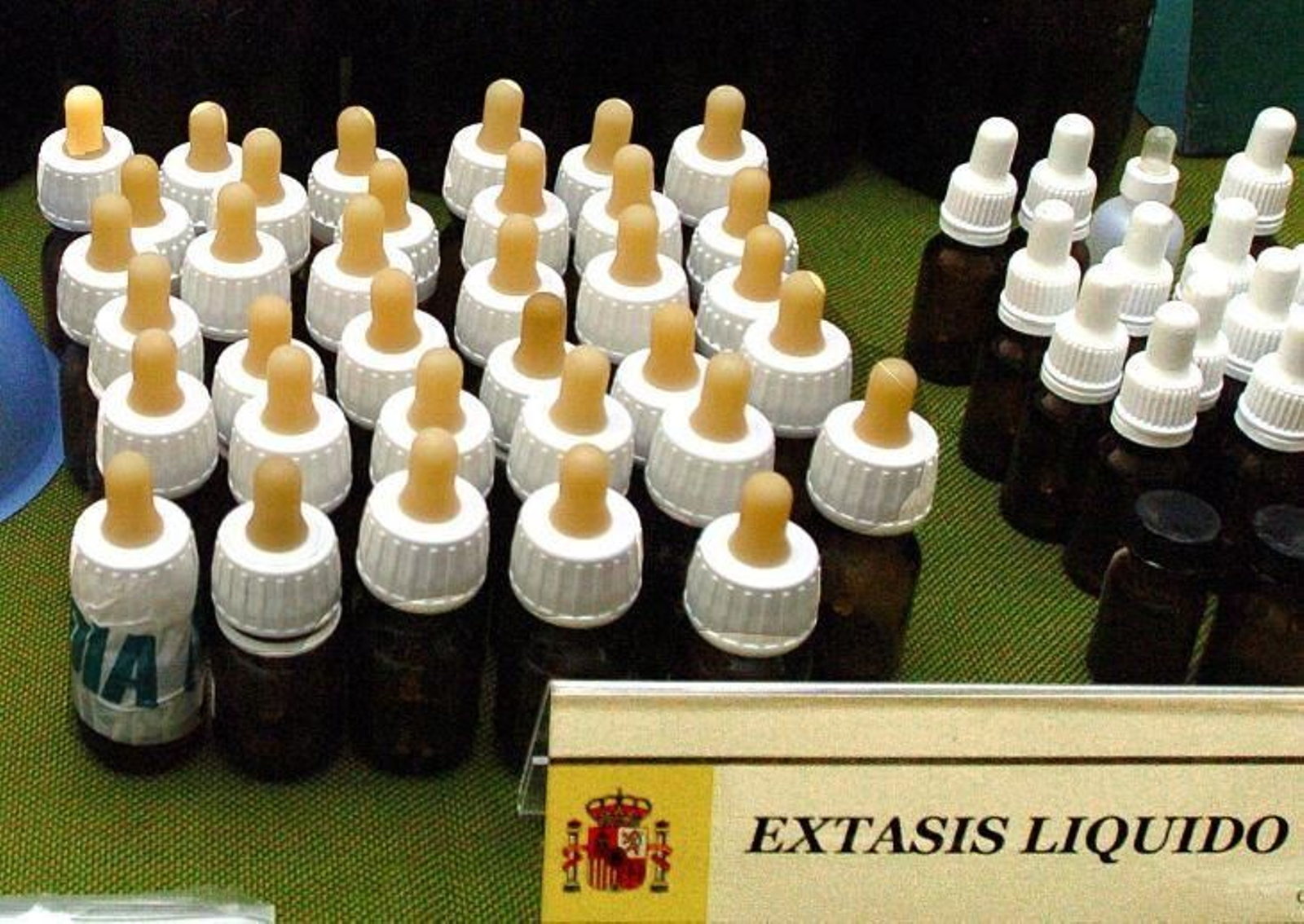 Éxtasis líquido encontrado en una redada de la Guardia Civil. Éxtasis líquido encontrado en una redada de la Guardia Civil.