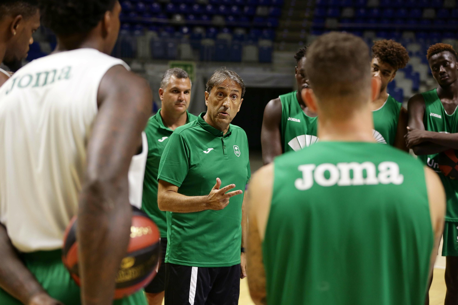 Las fotos del primer entrenamiento en el Carpena