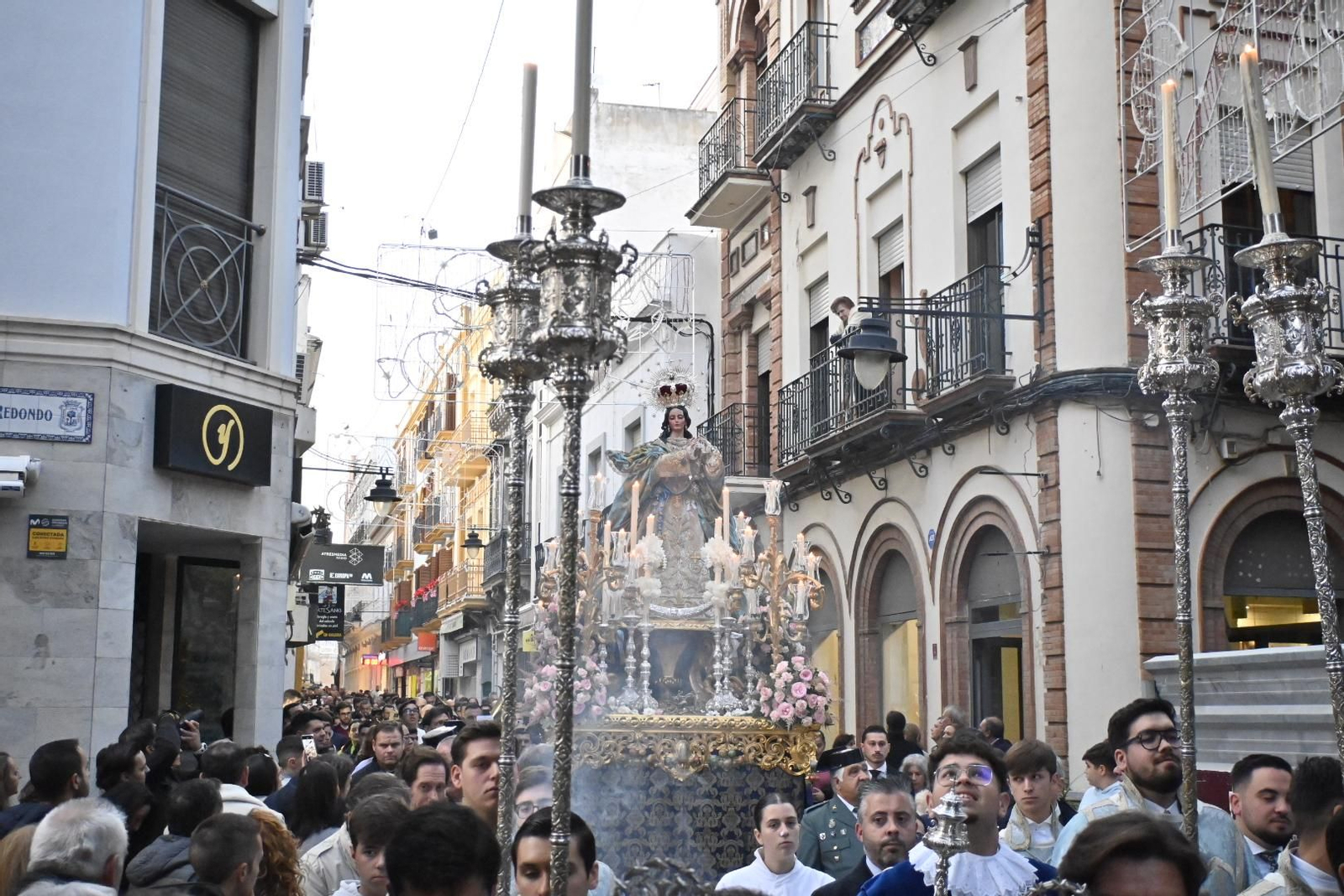Imágenes de la procesión de la Virgen de la Inmaculada en Huelva