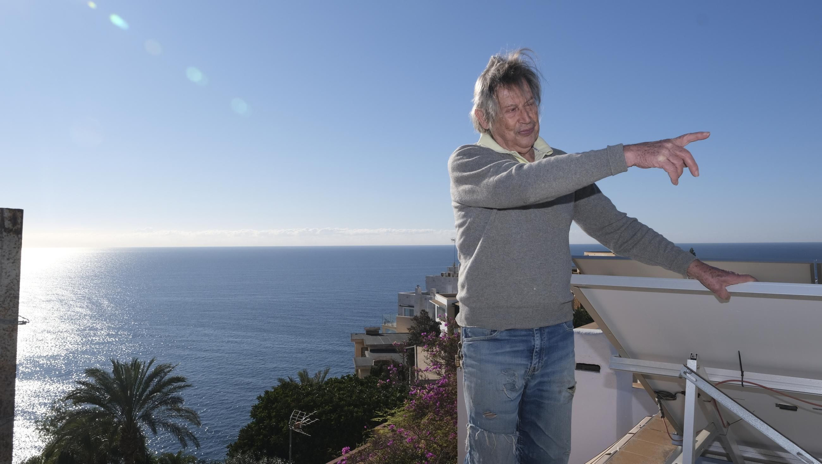 La vida en el barrio sin negocios de Castell del Rey, en imágenes