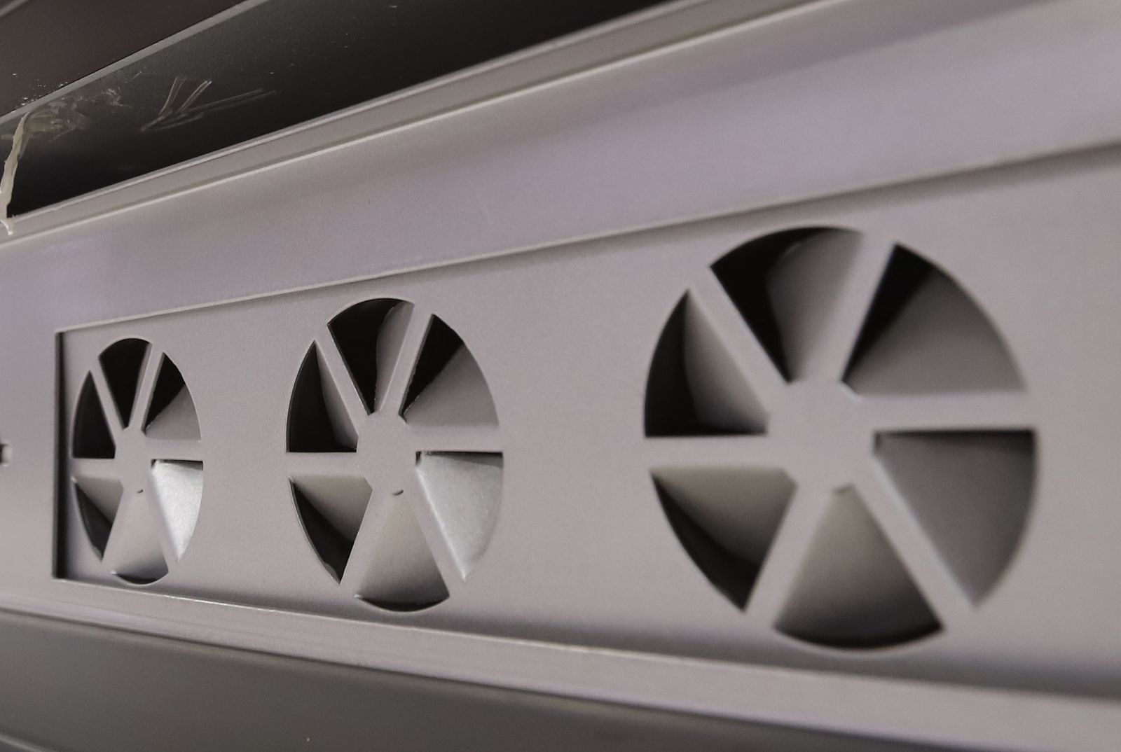 Imágenes de las mejoras del Mercadona de La Palma del Condado para el ahorro energético