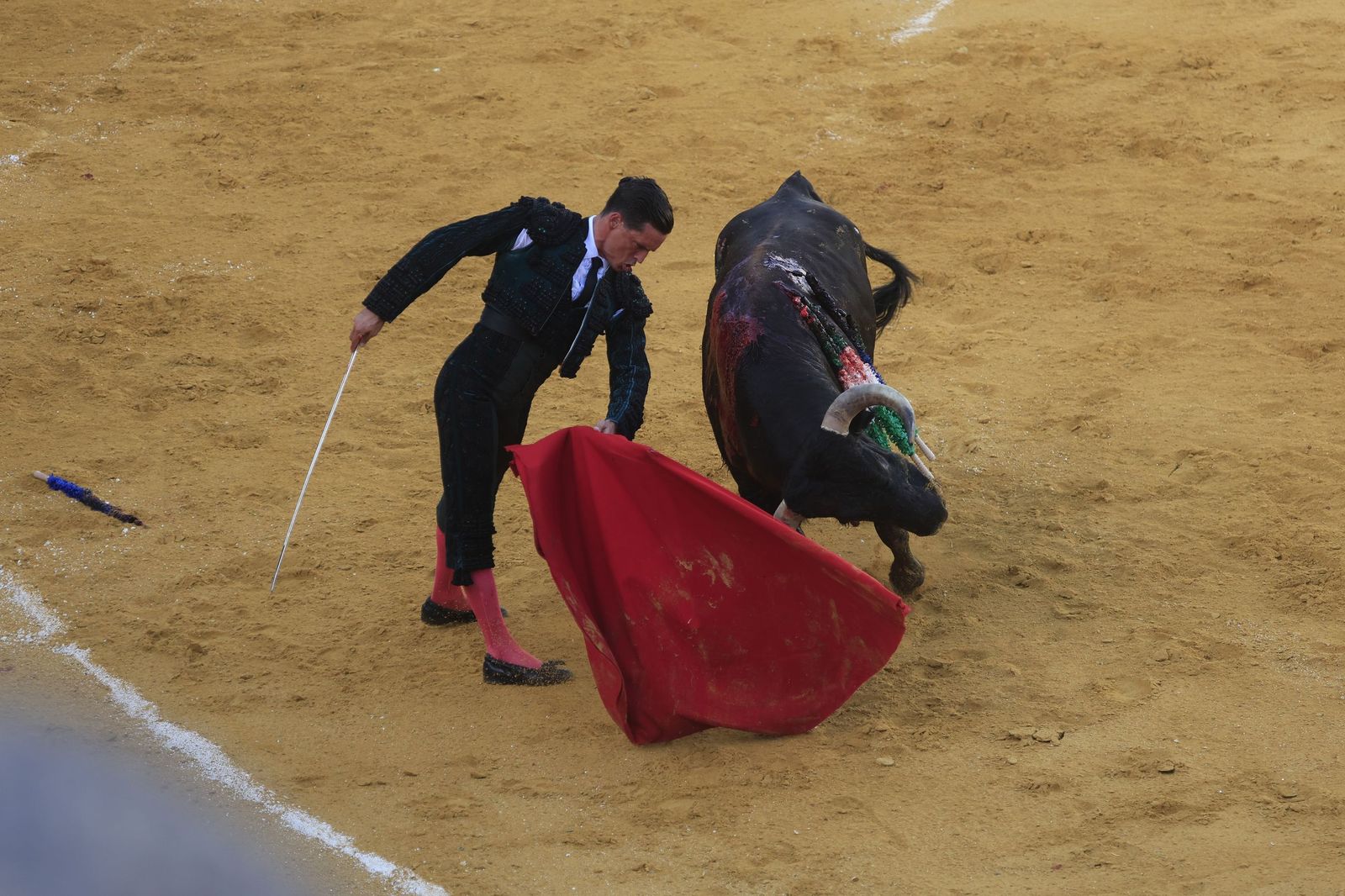 Fotos de la corrida de toros de la Feria de San Roque con David Galván, Román y Joaquín Galdós
