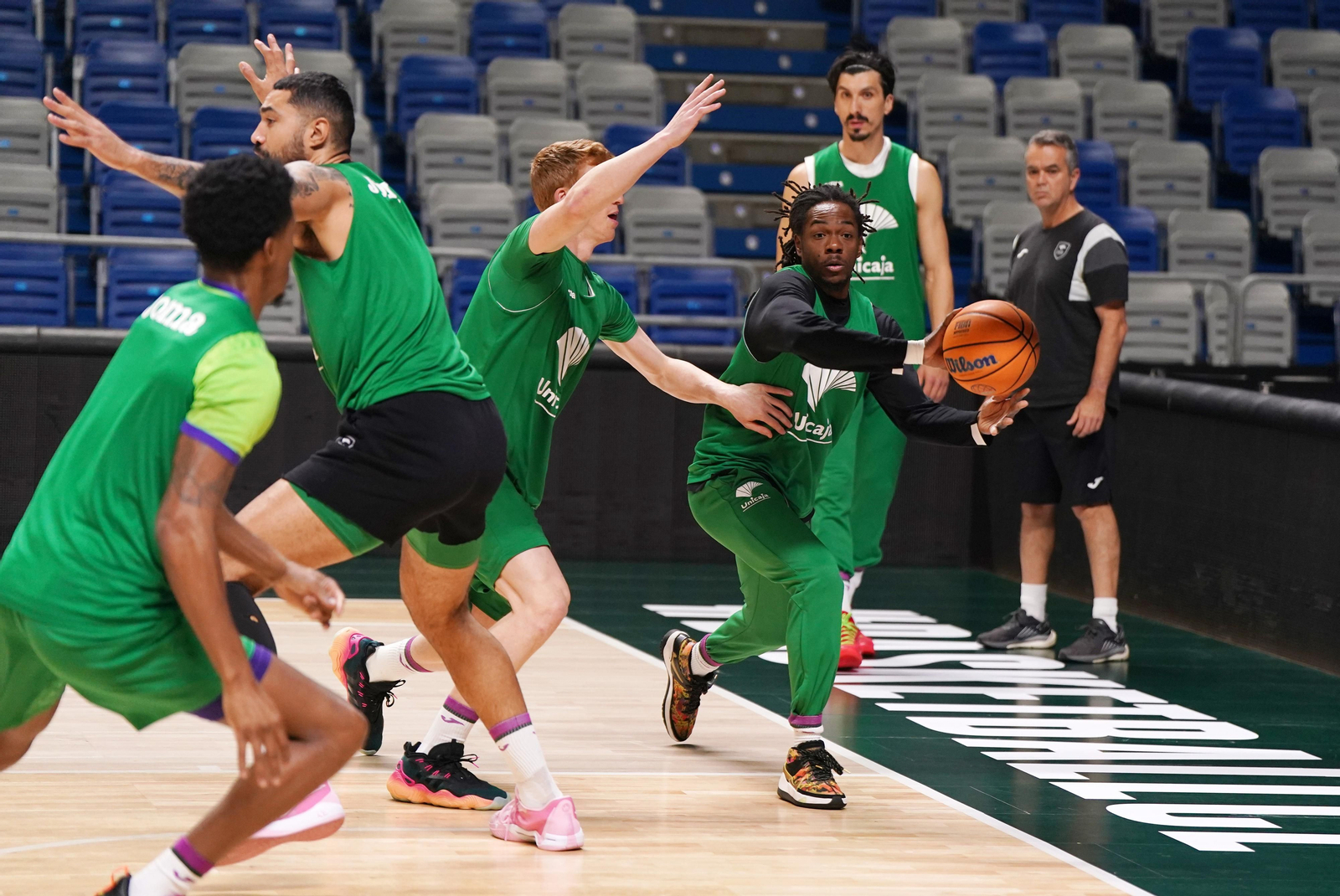 El Unicaja, en el entrenamiento de este martes El Unicaja, en el entrenamiento de este martes