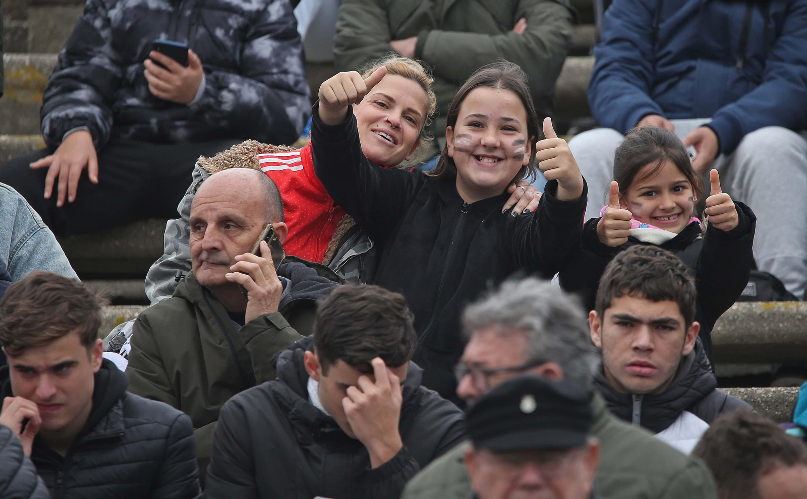 Fotos de la afición durante el Balona - San Fernando en el Municipal de La Línea