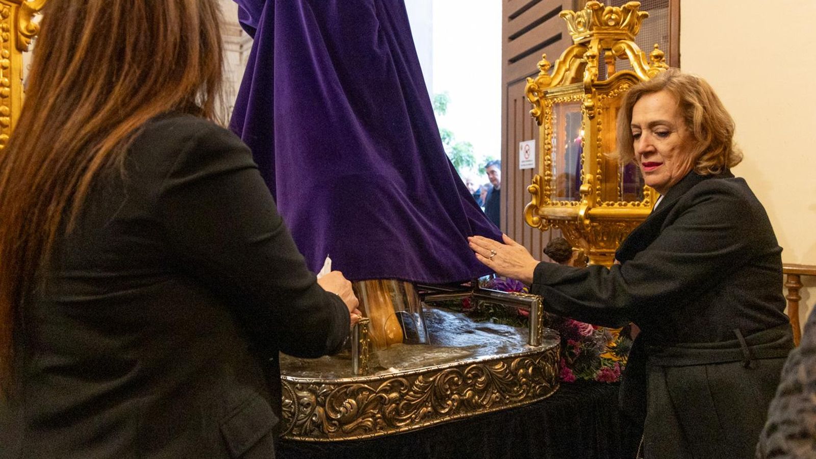 Segundo día del besapié de Nuestro Padre Jesús Nazareno