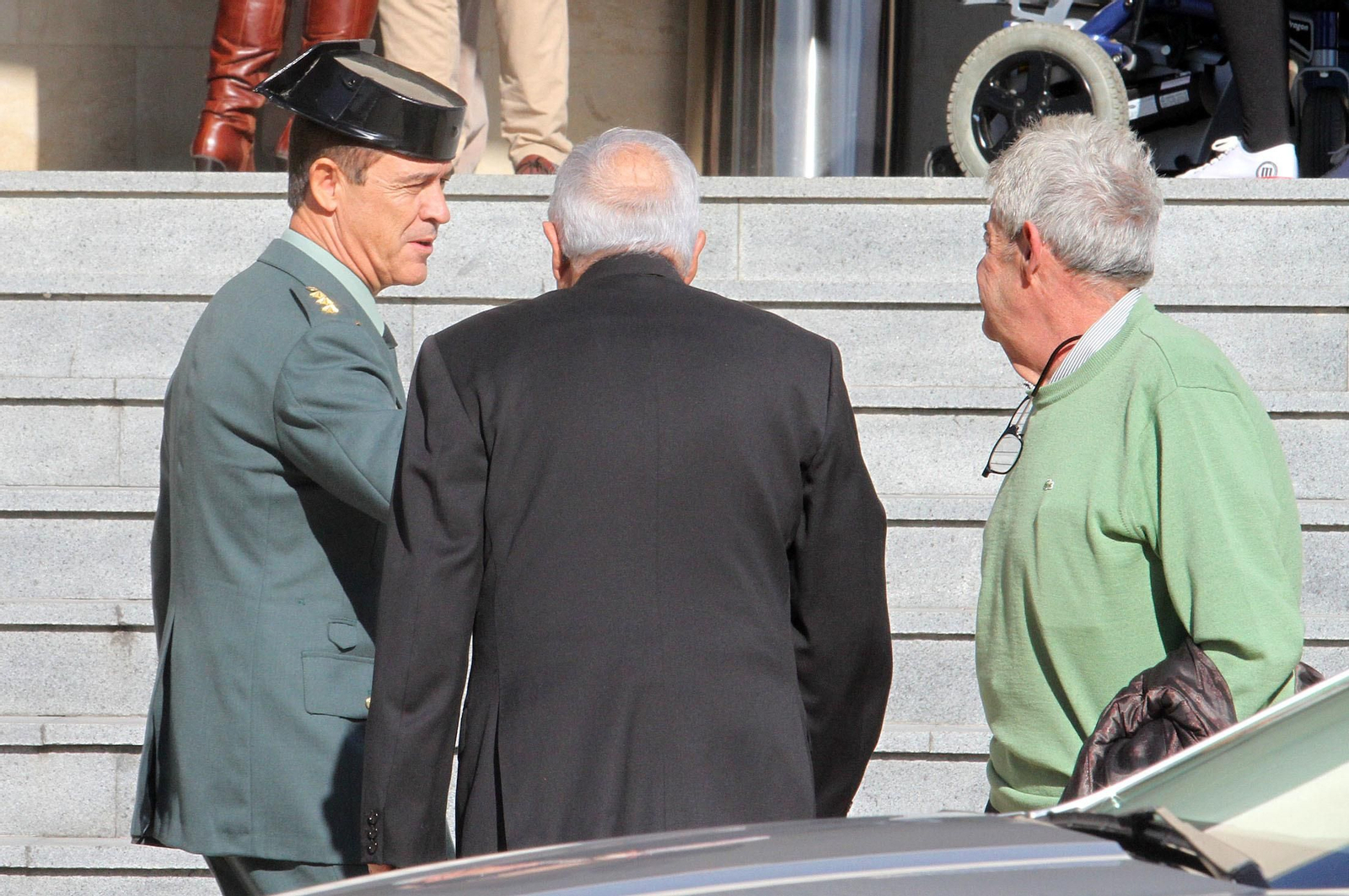 Condolencias a la familia García Palacios durante la mañana en el tanatorio, en imágenes