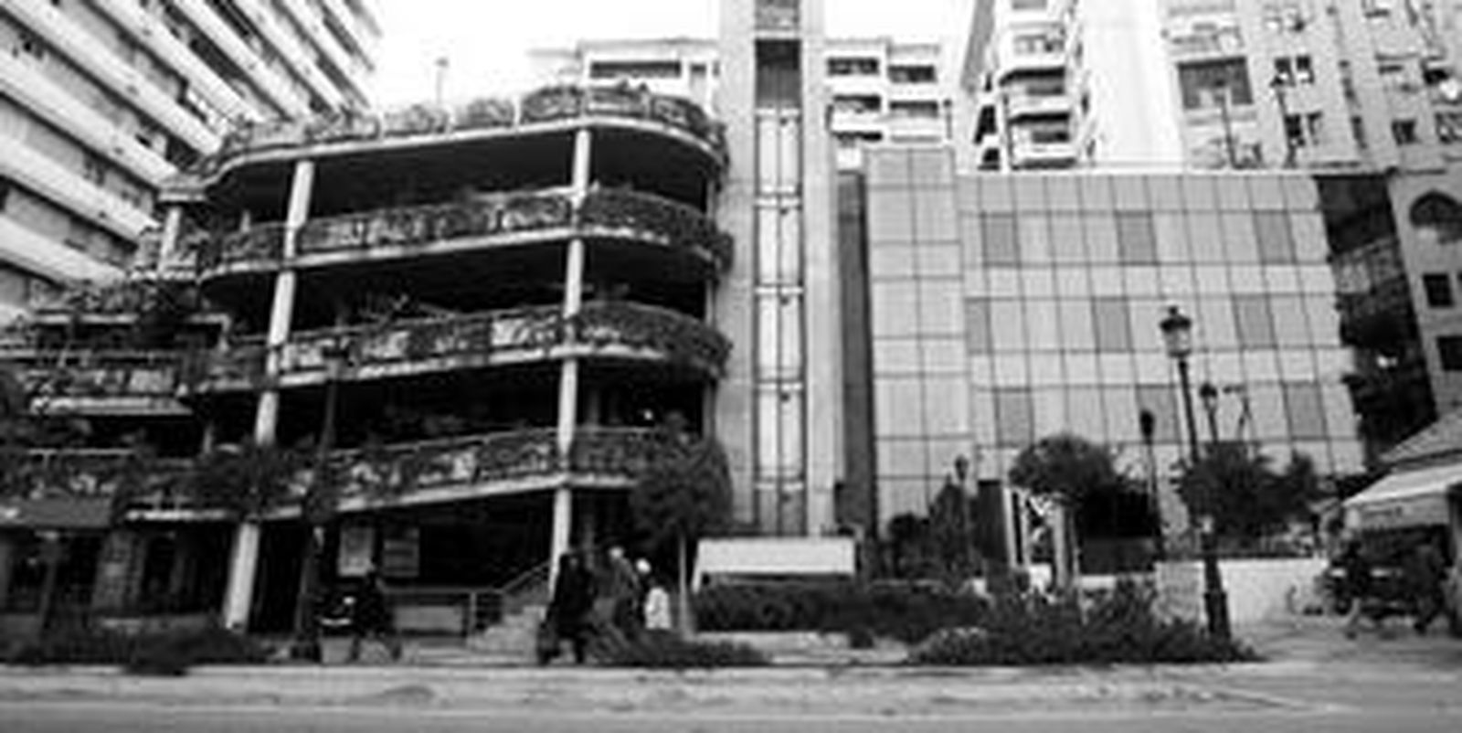 Imagen del aparcamiento Escalinata, gestionado por la concesionaria Nautagest, visto desde la avenida Virgen del Carmen.