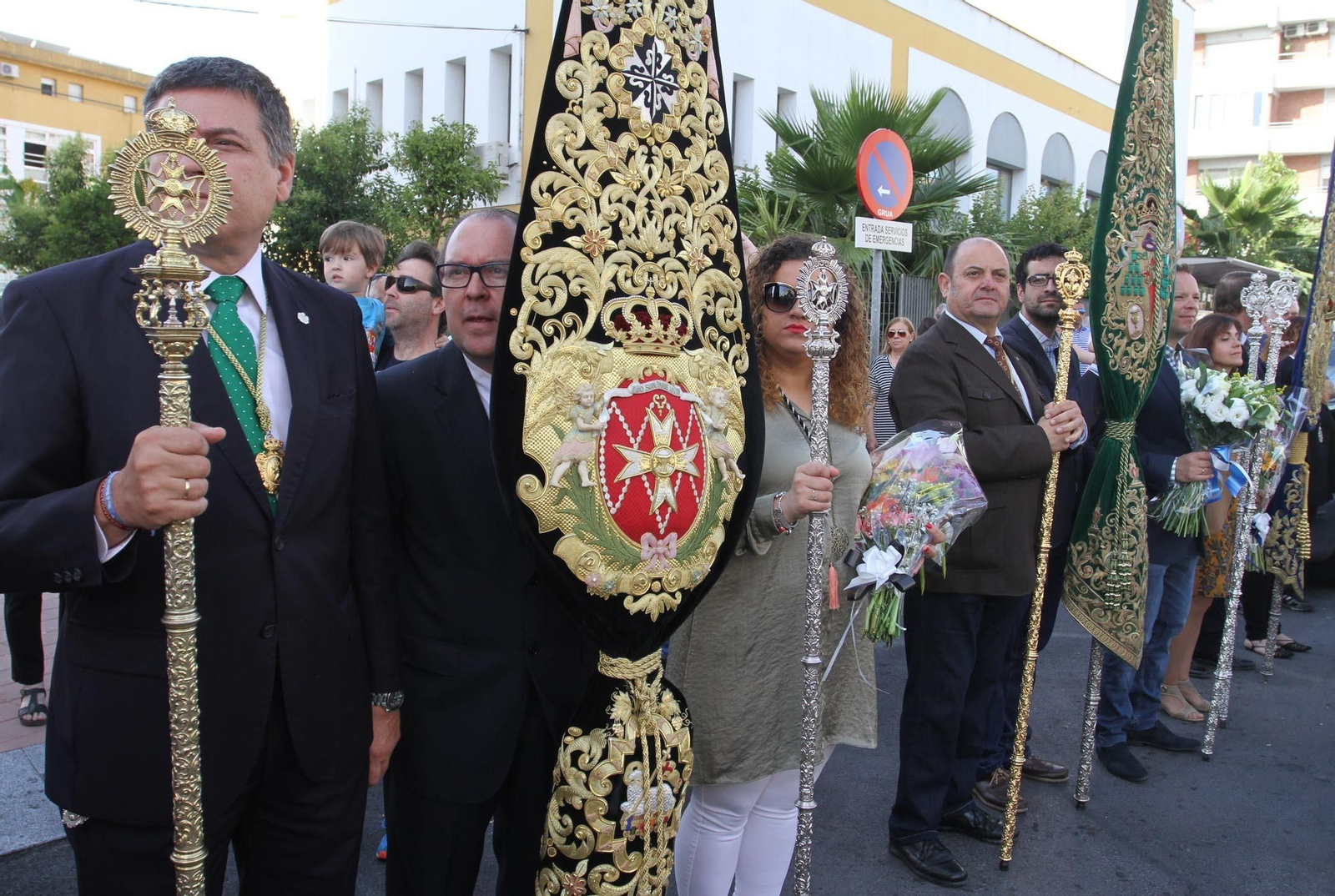 Imágenes de la salida de la Hermandad de Huelva