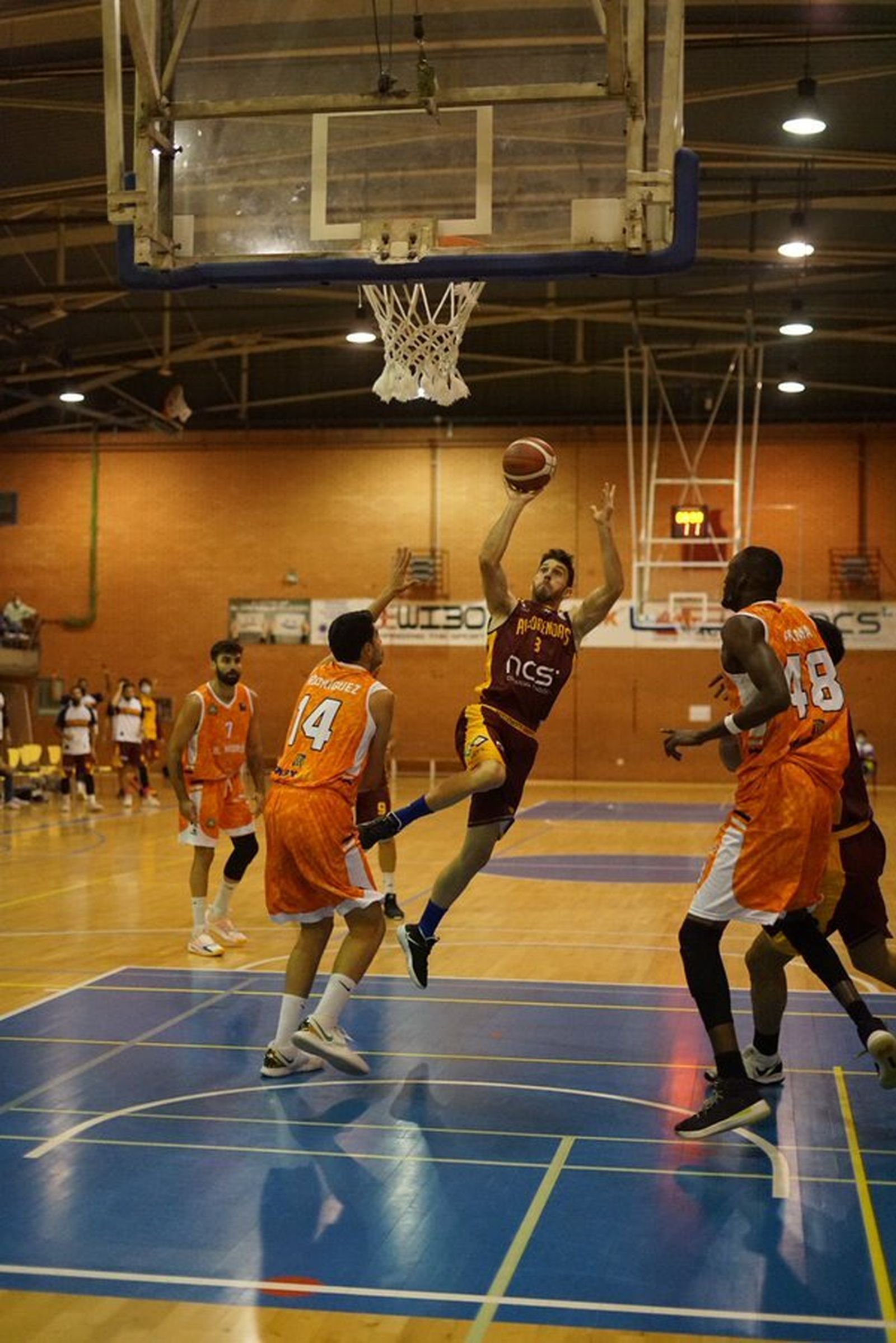 Imagen del último encuentro del Morón ante el Alcobendas.