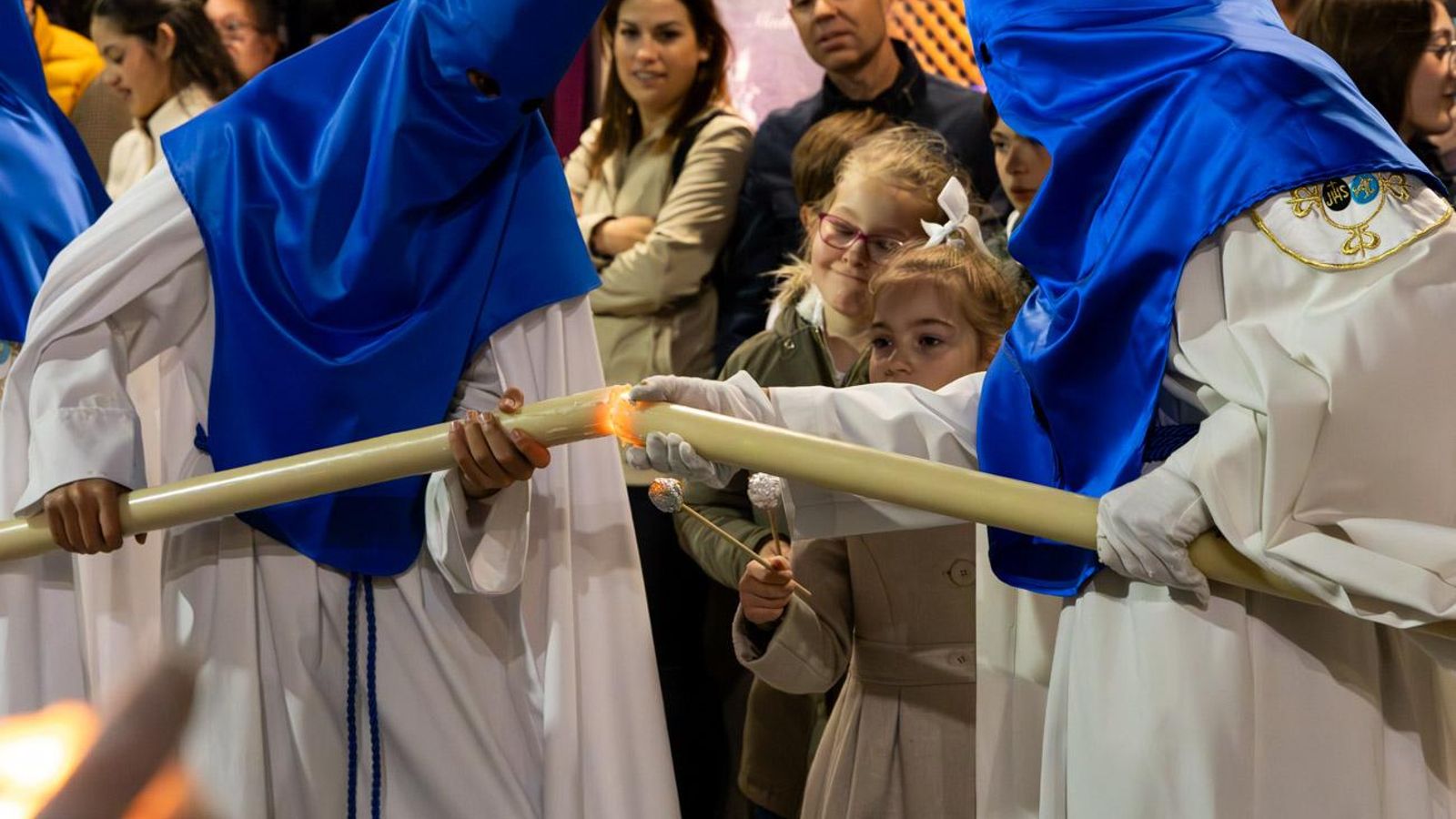 Los jiennenses se recrean con la cofradía de los Estudiantes un nuevo Lunes Santo
