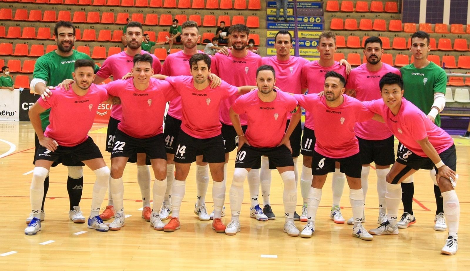 Los jugadores del Córdoba Futsal, en su último amistoso de pretemporada.