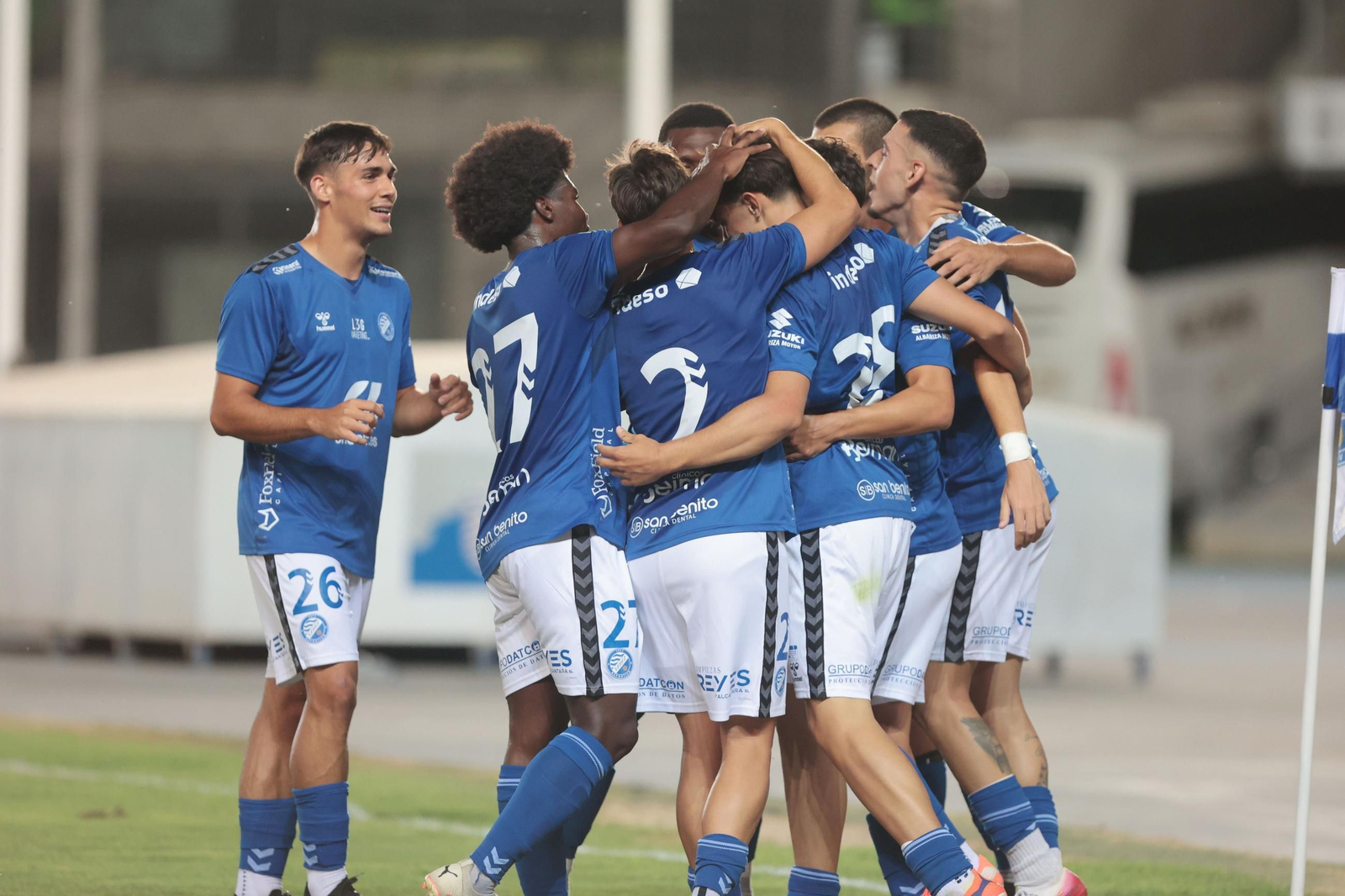 Imágenes del Trofeo Pepe Ravelo entre Xerez DFC contra Sevilla Atlético en Chapín
