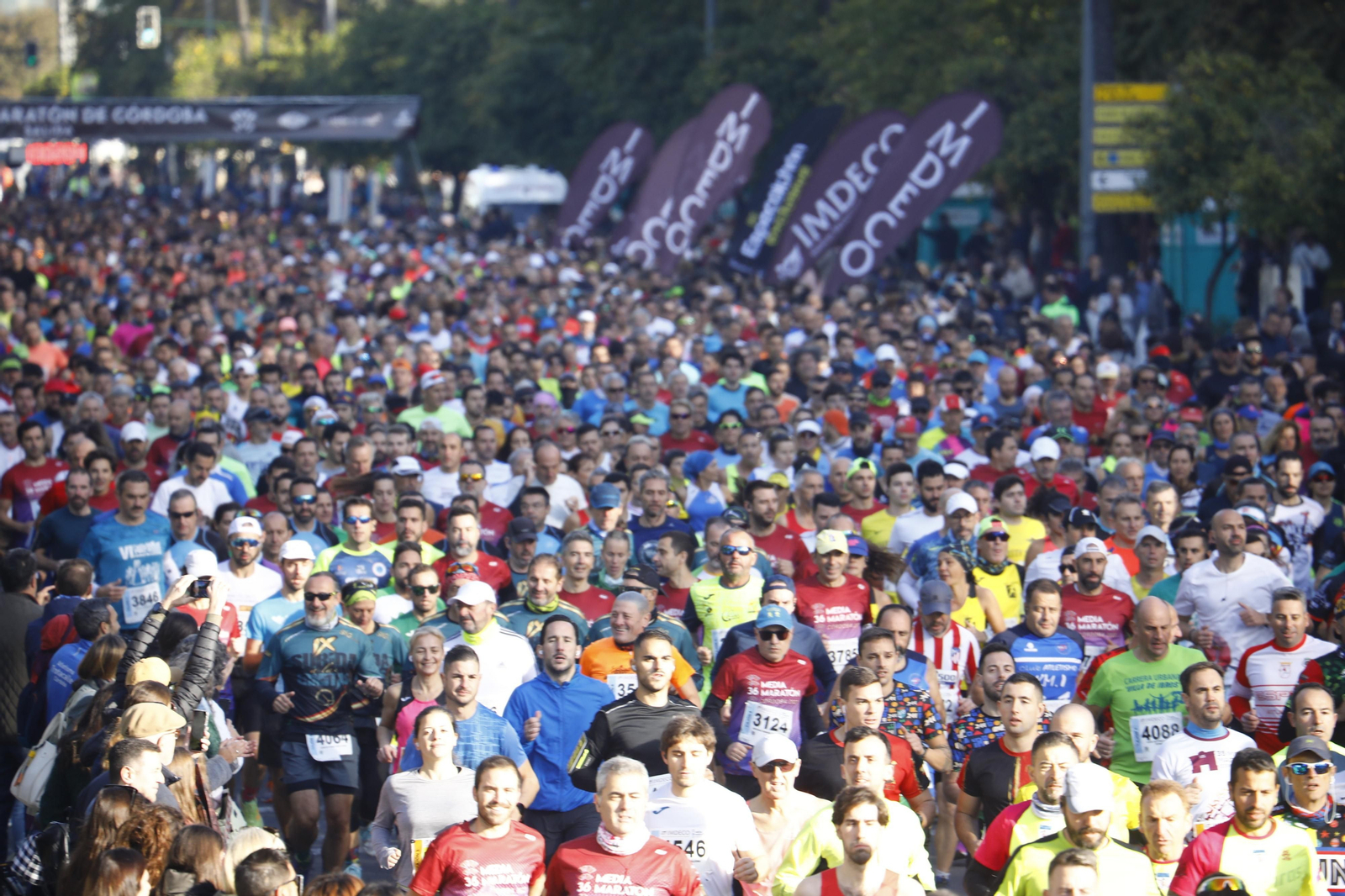 Las imágenes de la salida de la 36 Media Maratón de Córdoba