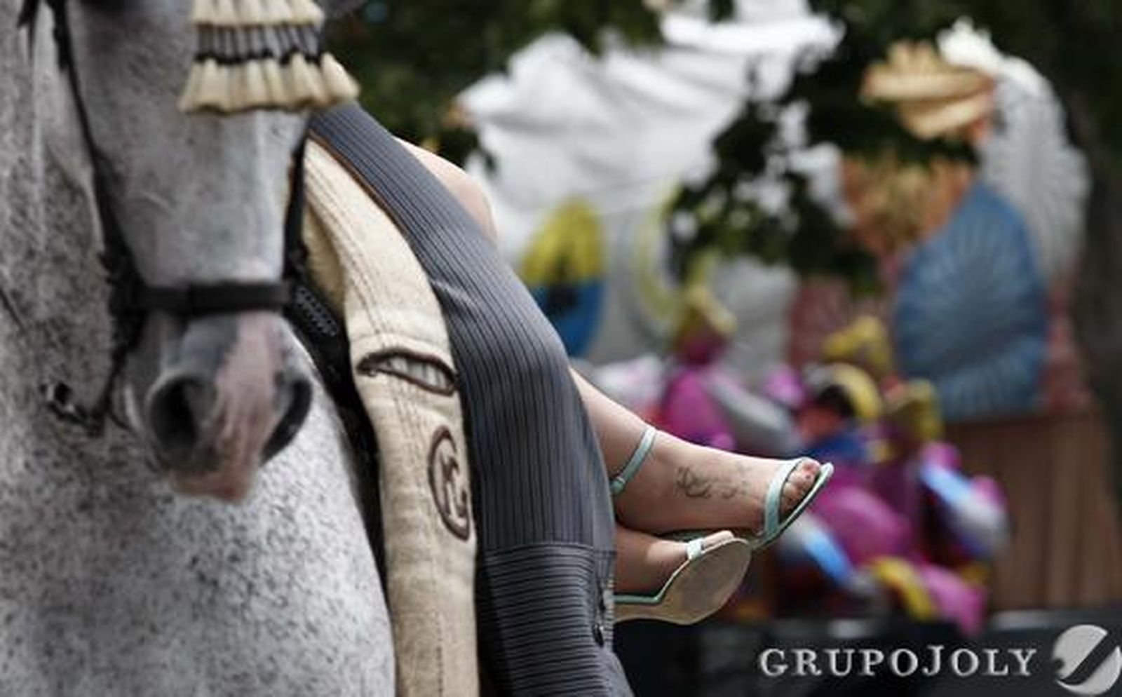 La Feria reúne a miles de personas en su jornada más esperada y en un año en el que se recuerda a Paco de Lucía

Foto: Erasmo Fenoy