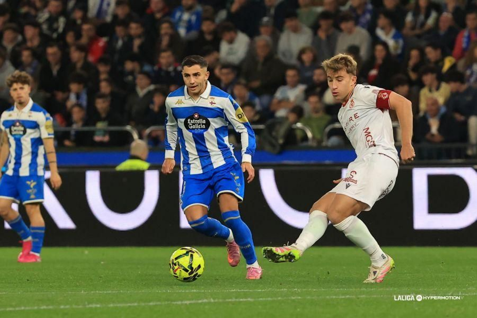 La Cultural Leonesa, próximo rival del Málaga CF, goleada por el Deportivo