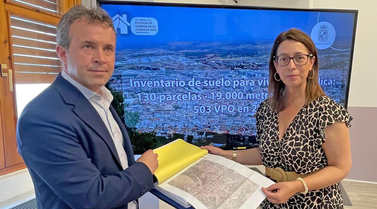 Julio Millán y África Colomo anunciaron la medida.