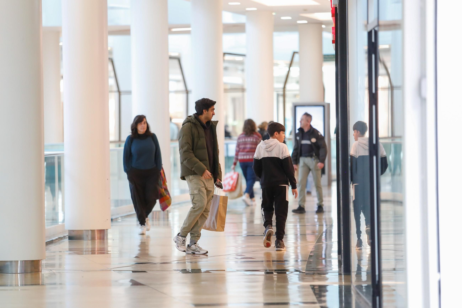 En imágenes, el inicio de las rebajas de enero en el Campo de Gibraltar