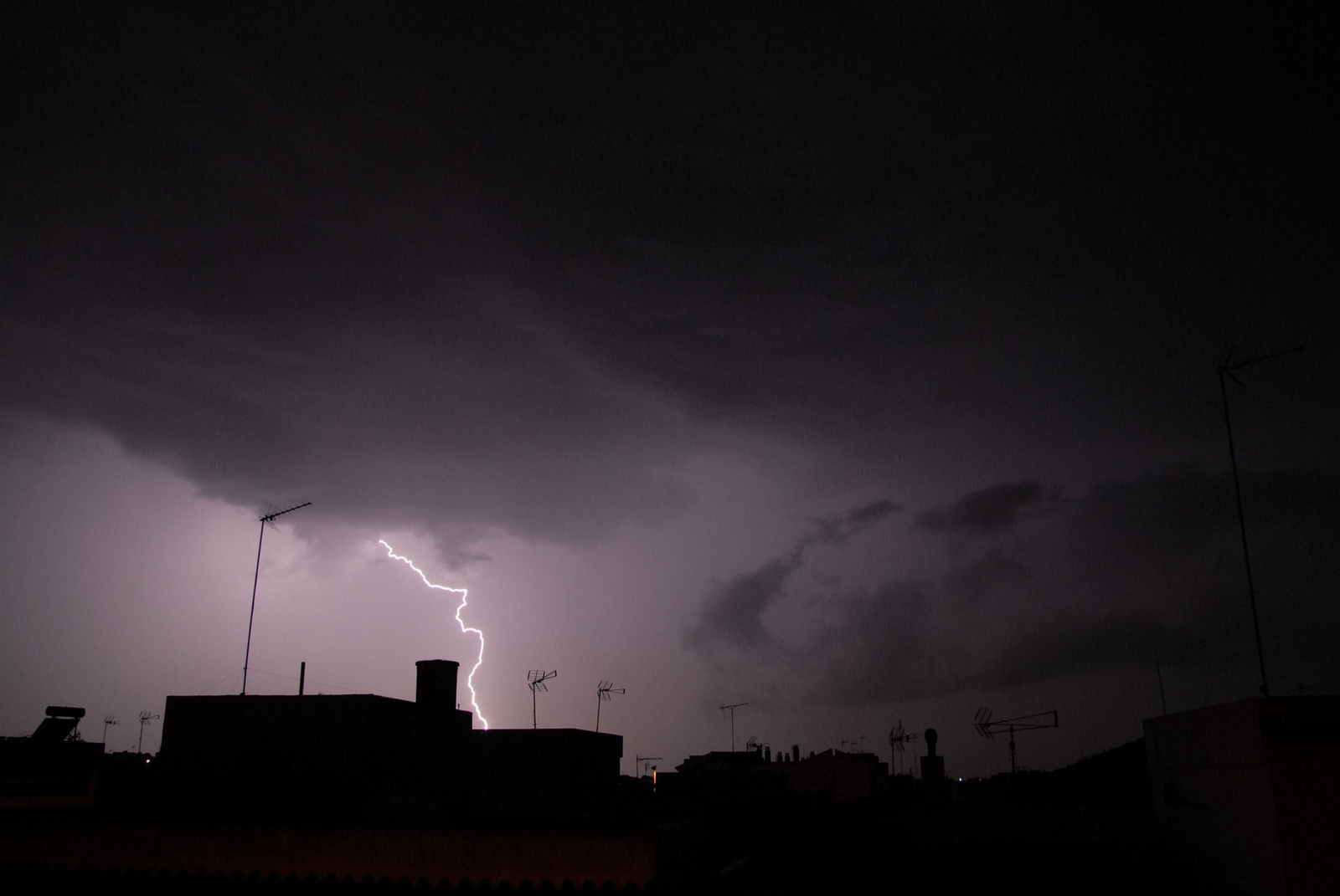 Tormenta de rayos en Chiclana.