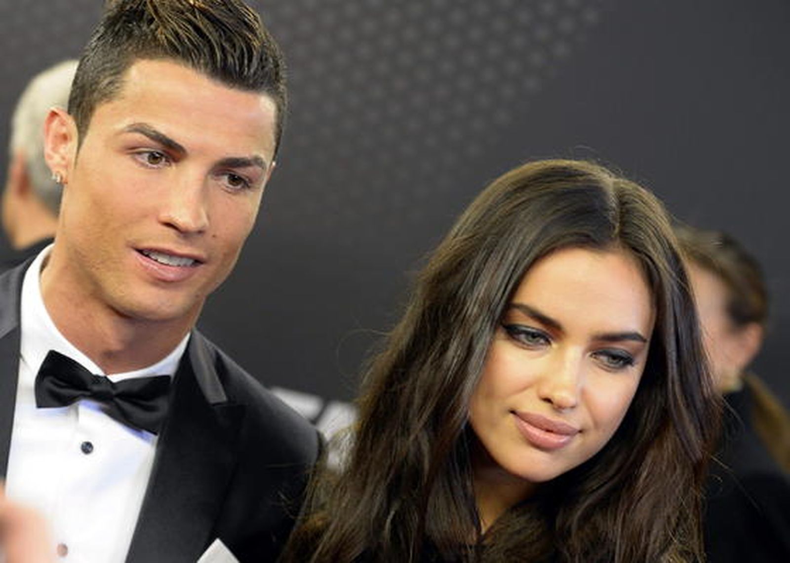 Cristiano Ronaldo, y su novia Irina Shayk

Foto: EFE