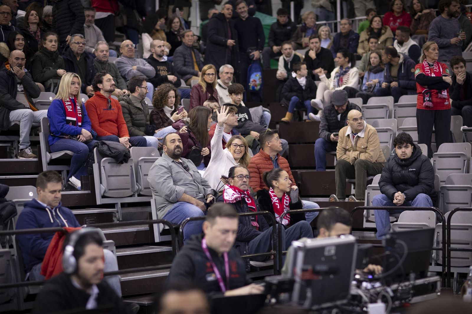 Encuéntrate en el Palacio de Deportes en el partido del Covirán Granada
