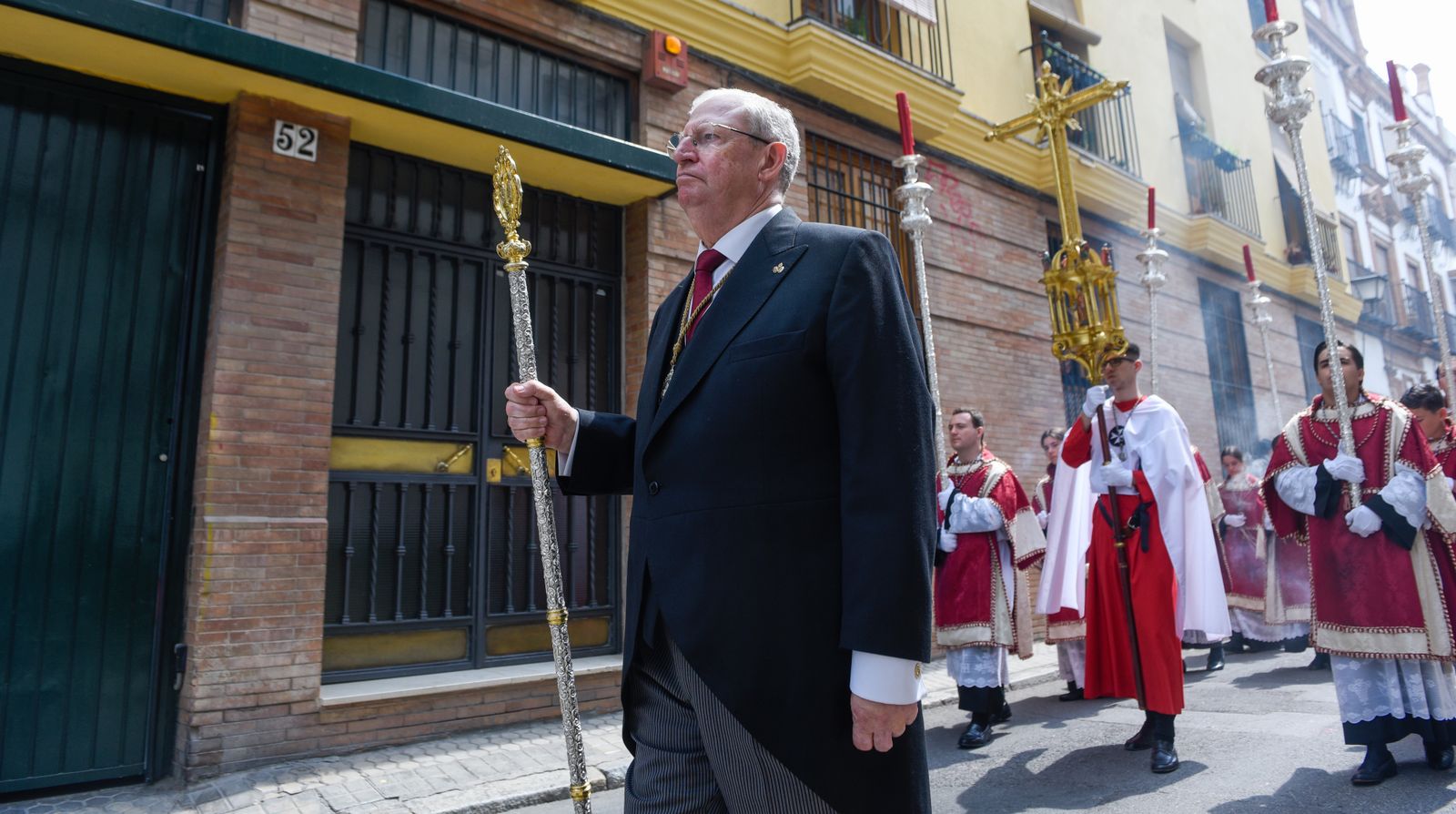 La procesión eucarística de la Parroquia de San Lorenzo, en imágenes