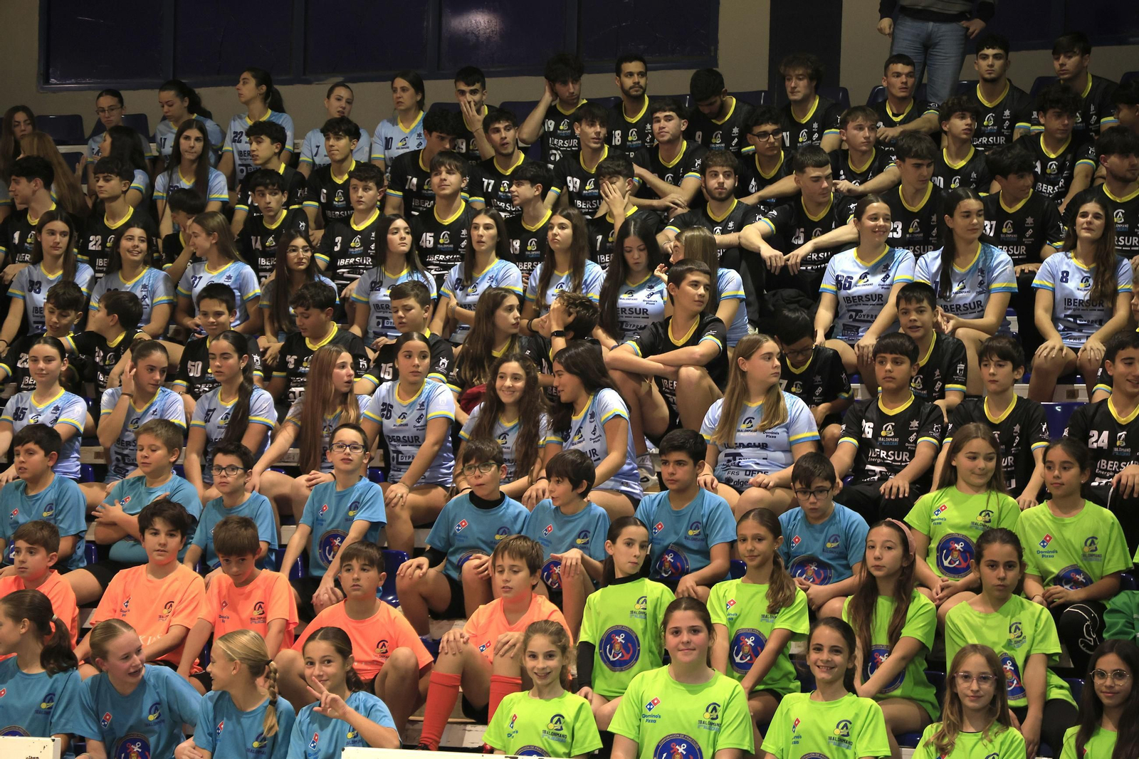 Las fotos de familia del Club Balonmano Ciudad de Algeciras 2025-26