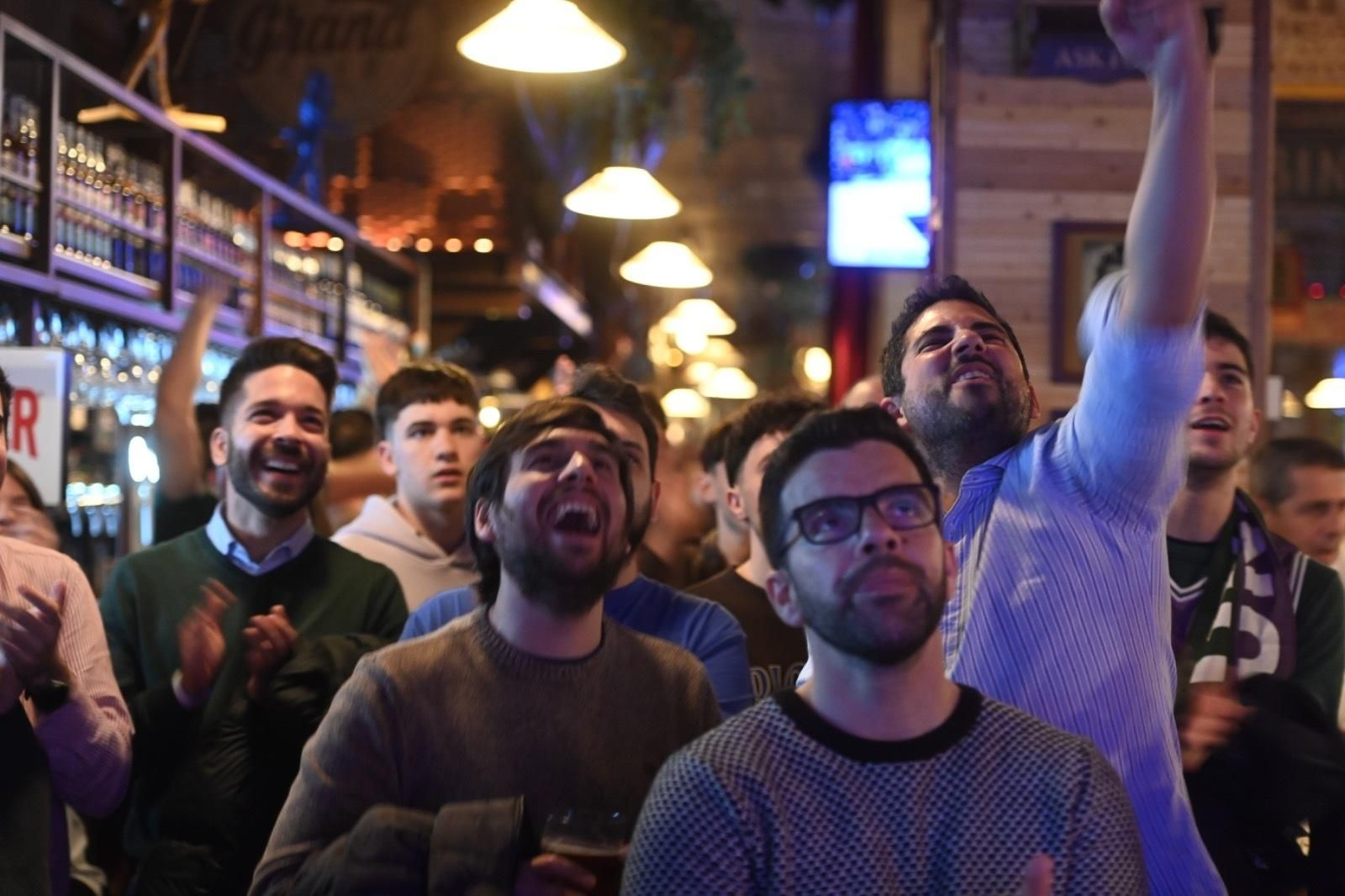 La fiesta del Le Grand Café del Centro con el Unicaja, en imágenes