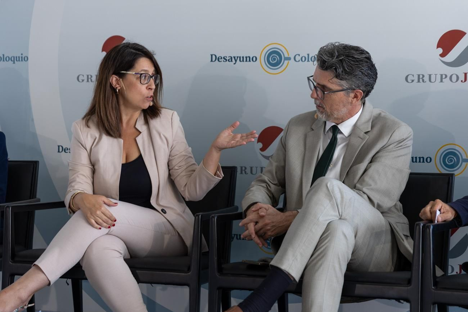 Desayuno, Coloquio "Redefiniendo el Rumbo: Jaén y su Nuevo Modelo de Ciudad"