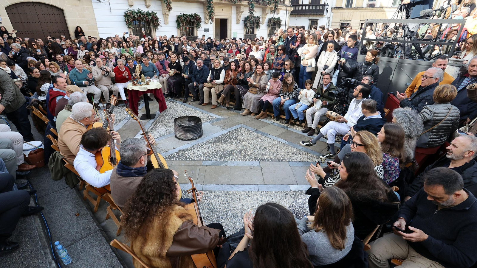 Imágenes de la zambomba BIC en Jerez