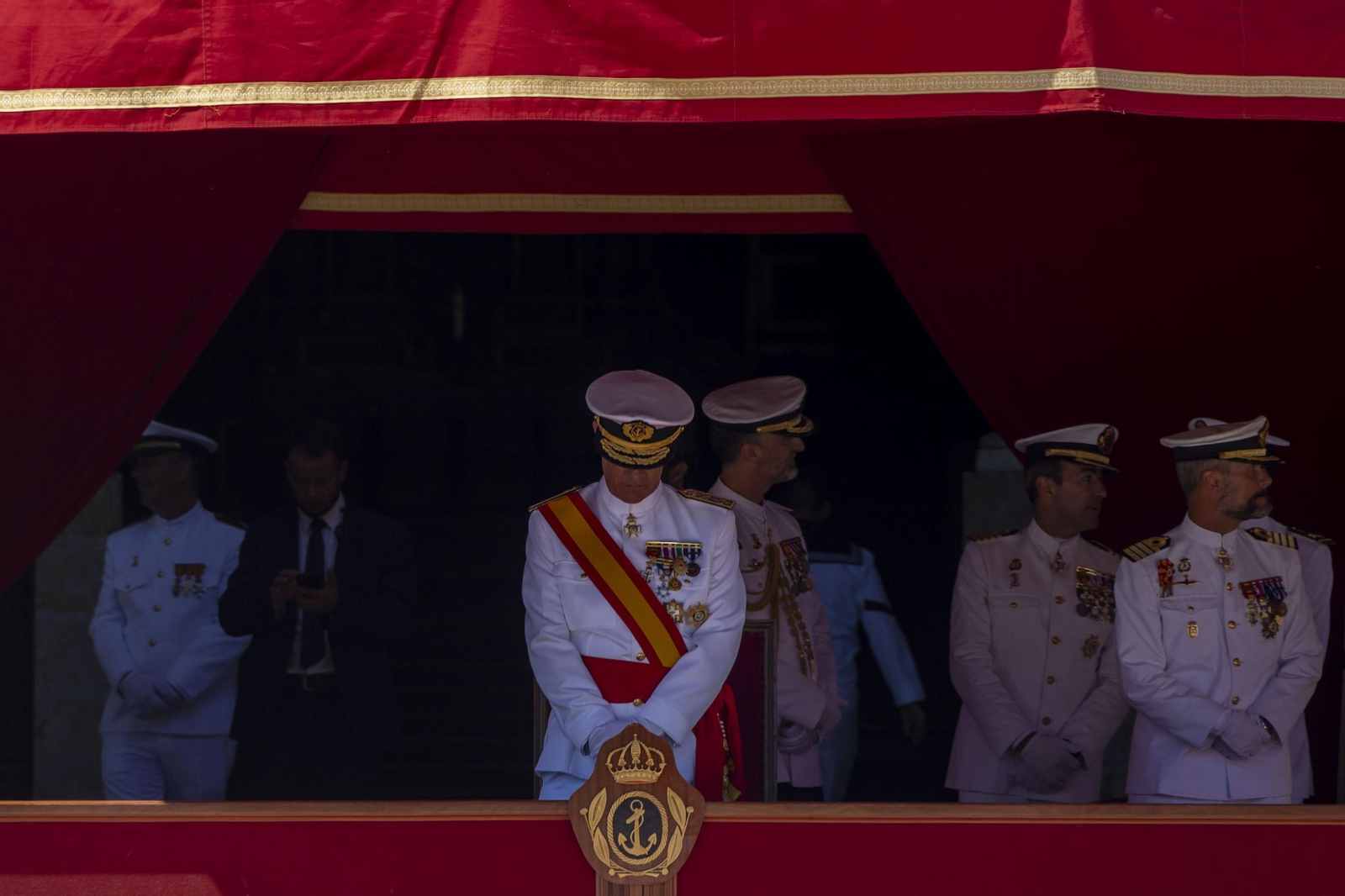 Las imágenes de la entrega de despachos a los nuevos suboficiales de la Armada Las imágenes de la entrega de despachos a los nuevos suboficiales de la Armada