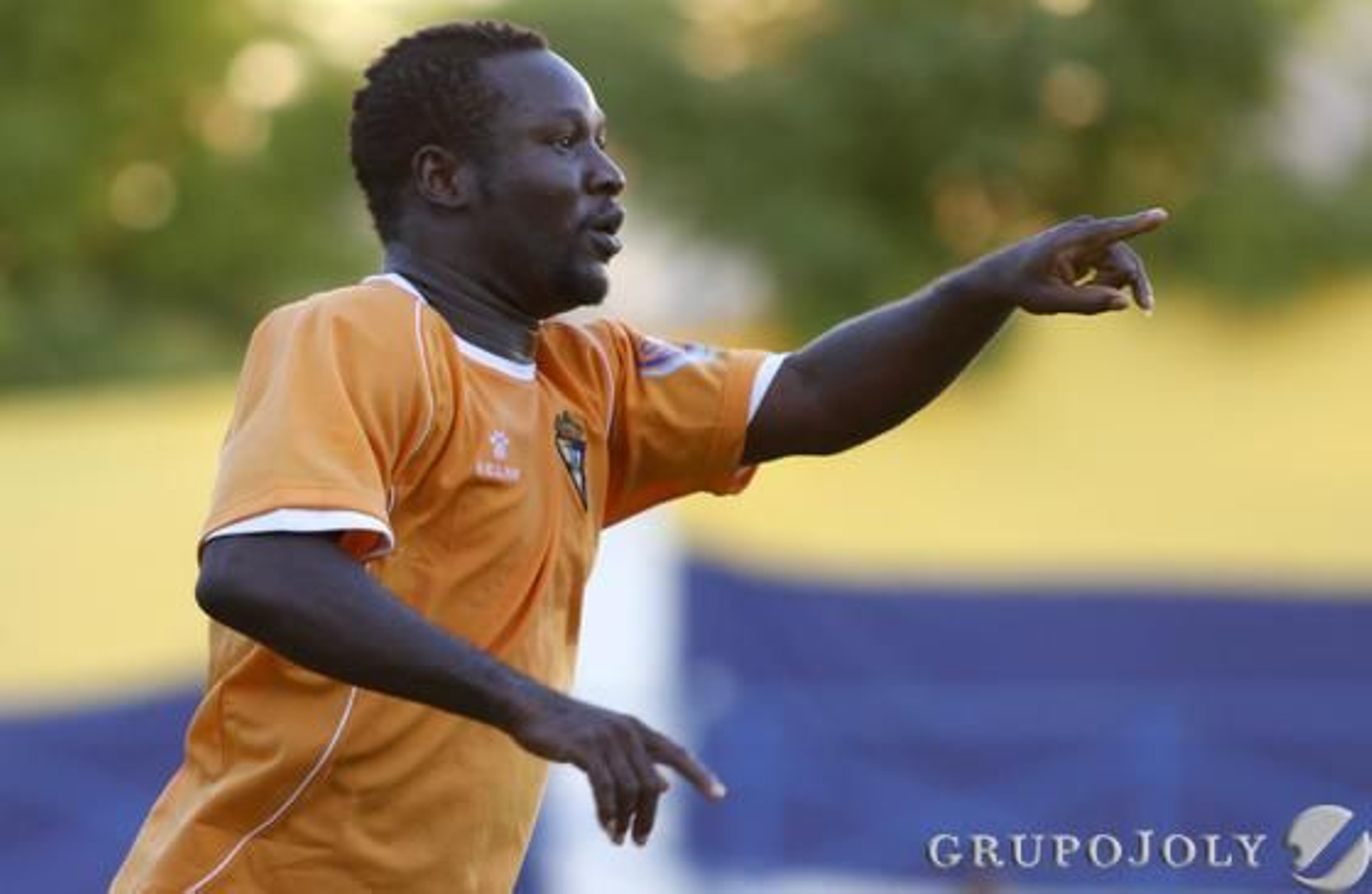 Akinsola celebra el 0-2.

Foto: LOF