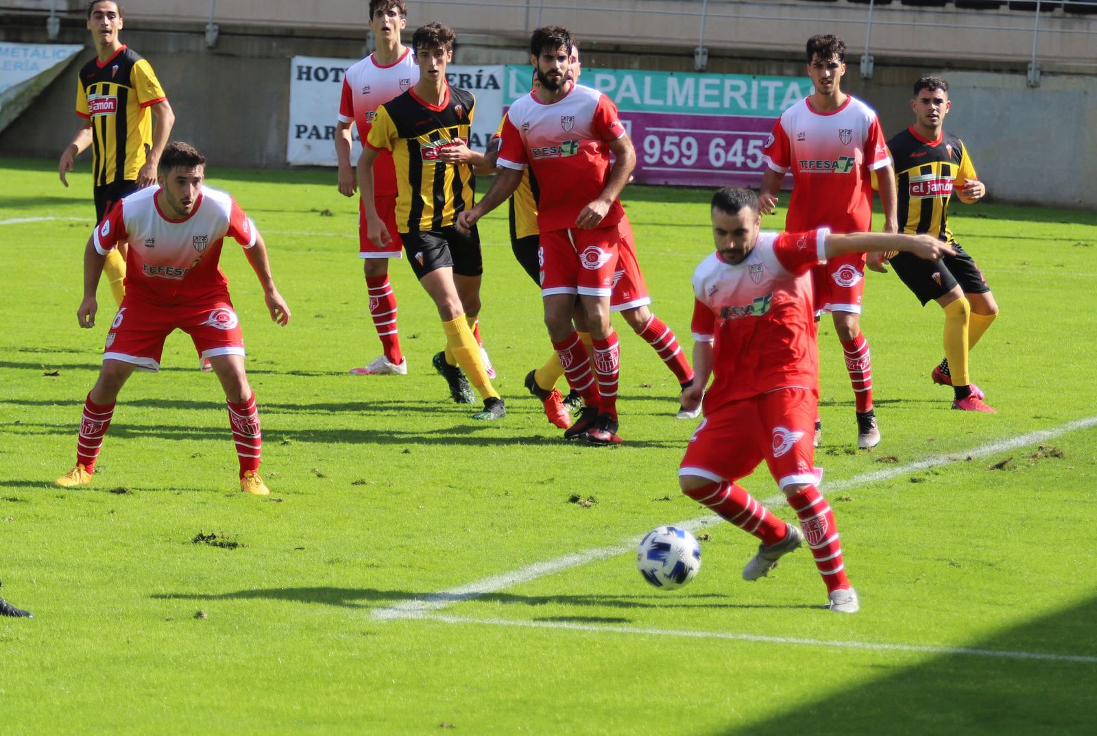 La Palma, en la imagen en Lepe, busca su primera victoria de la temporada.