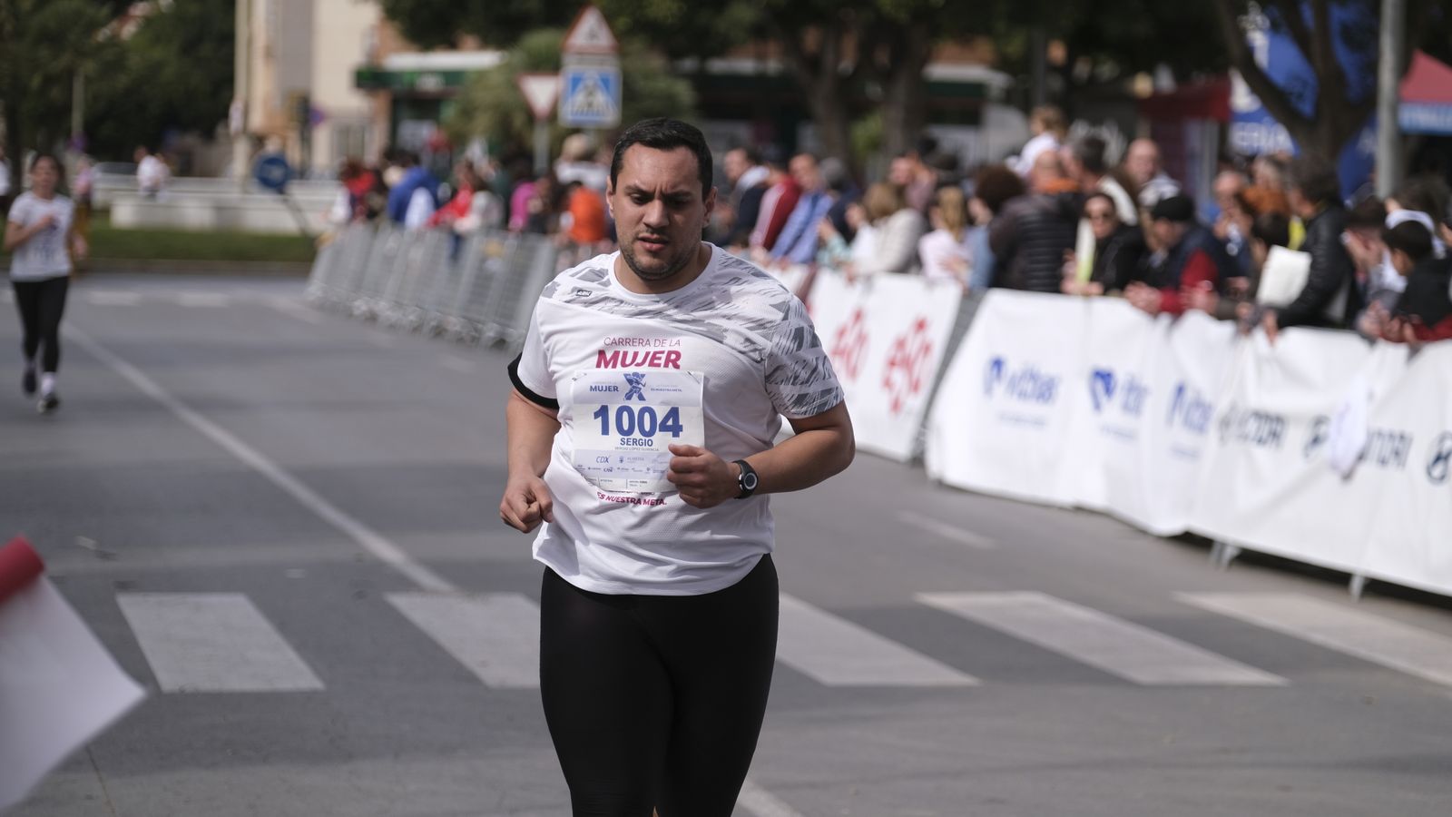 Imágenes de la Carrera de la Mujer 2023 en Almería