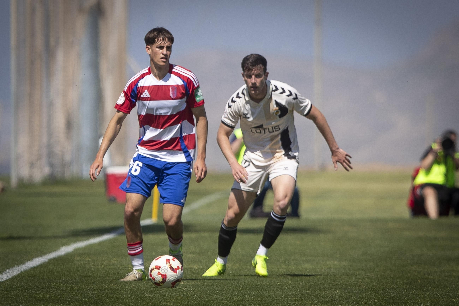 Las fotos del Recreativo de Granada - Balona (0-2)
