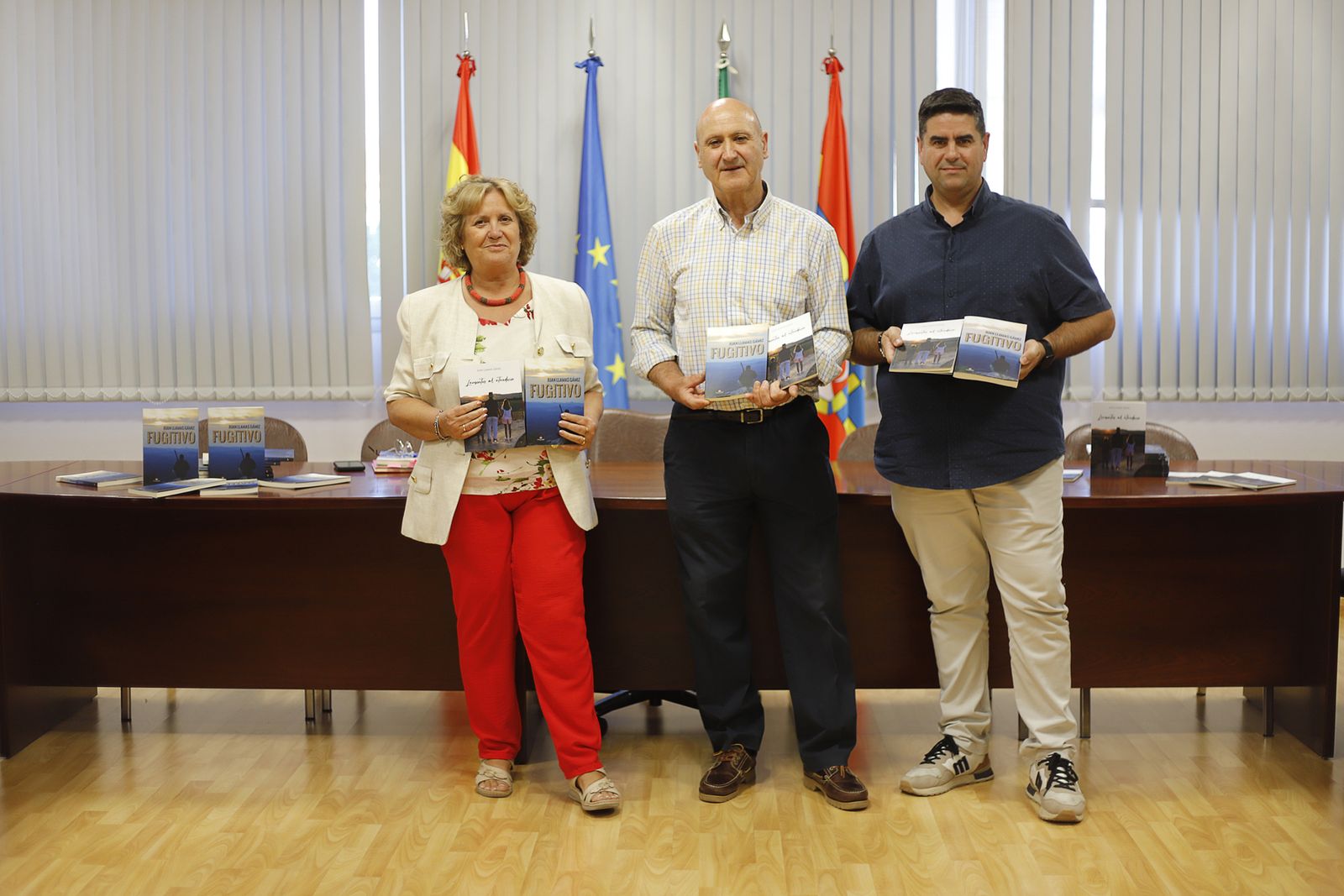 Llamas presentó sus obras en Huétor Tájar