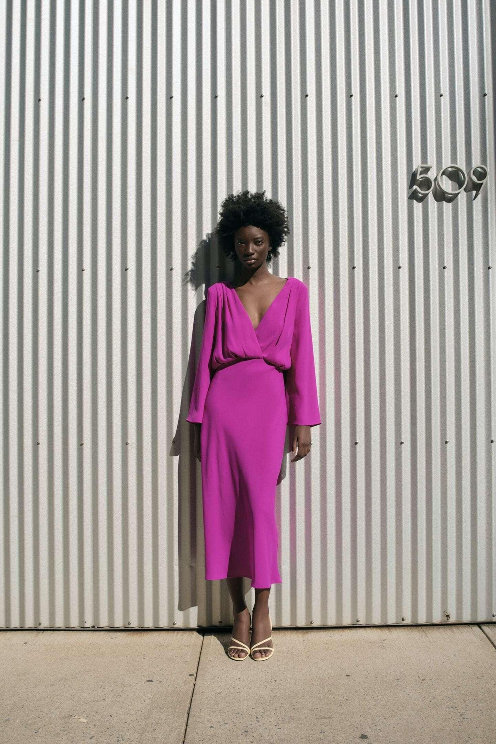 Vestido buganvilla de Zara.