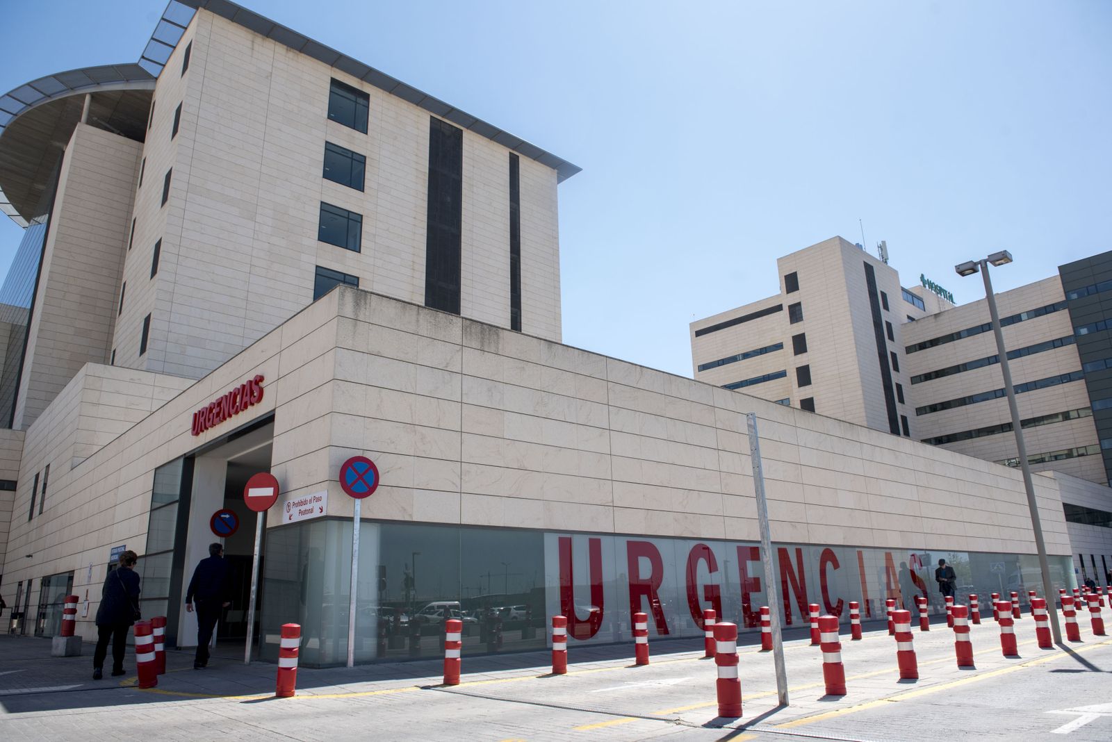 El Sereim de Granada rescata en helicóptero a un hombre herido en Pinos Puente