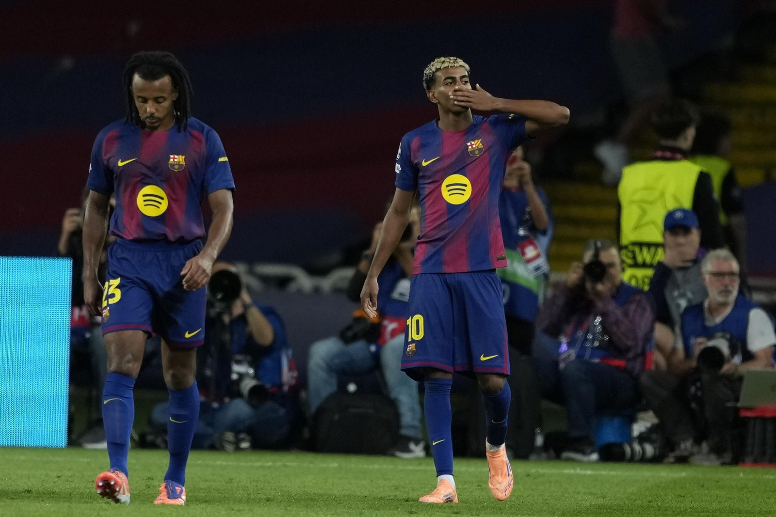 Las fotos del Barcelona-Olympiacos