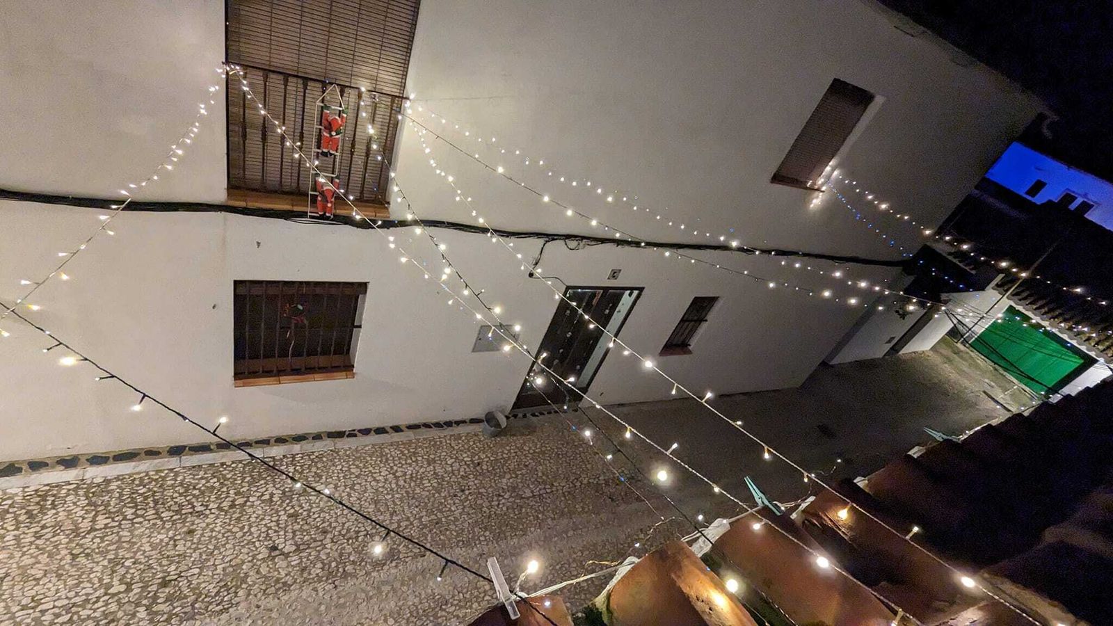 Las bellas fachadas navideñas de Corteconcepción