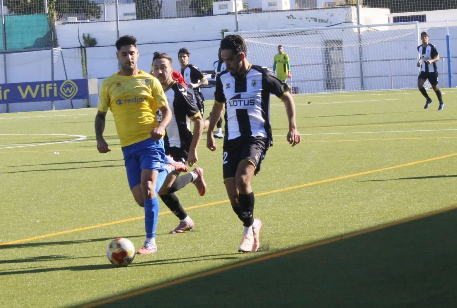 Las fotos de la victoria de la Balona en Conil