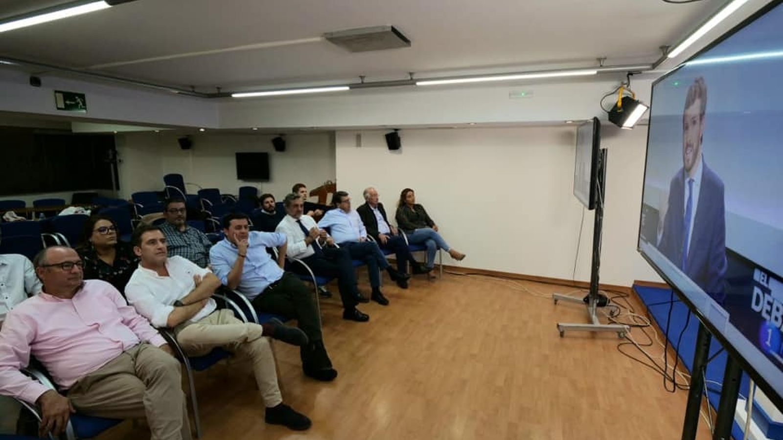 Cargos y candidatos del PP almeriense en la sede provincial del Paseo