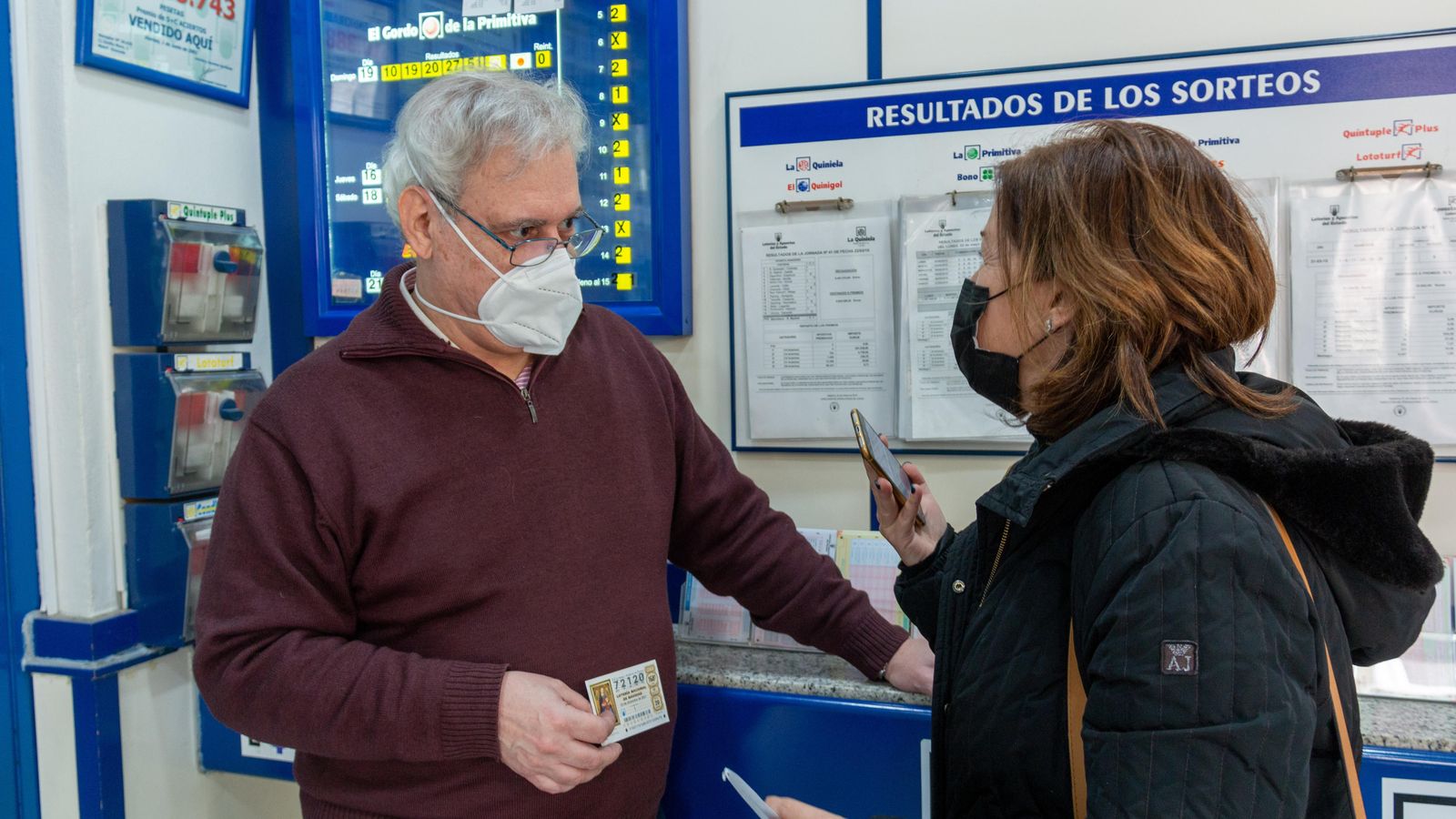 El lotero de Motril que ha repartido más de dos millones con la aproximación del Segundo Premio de la Lotería de Navidad.