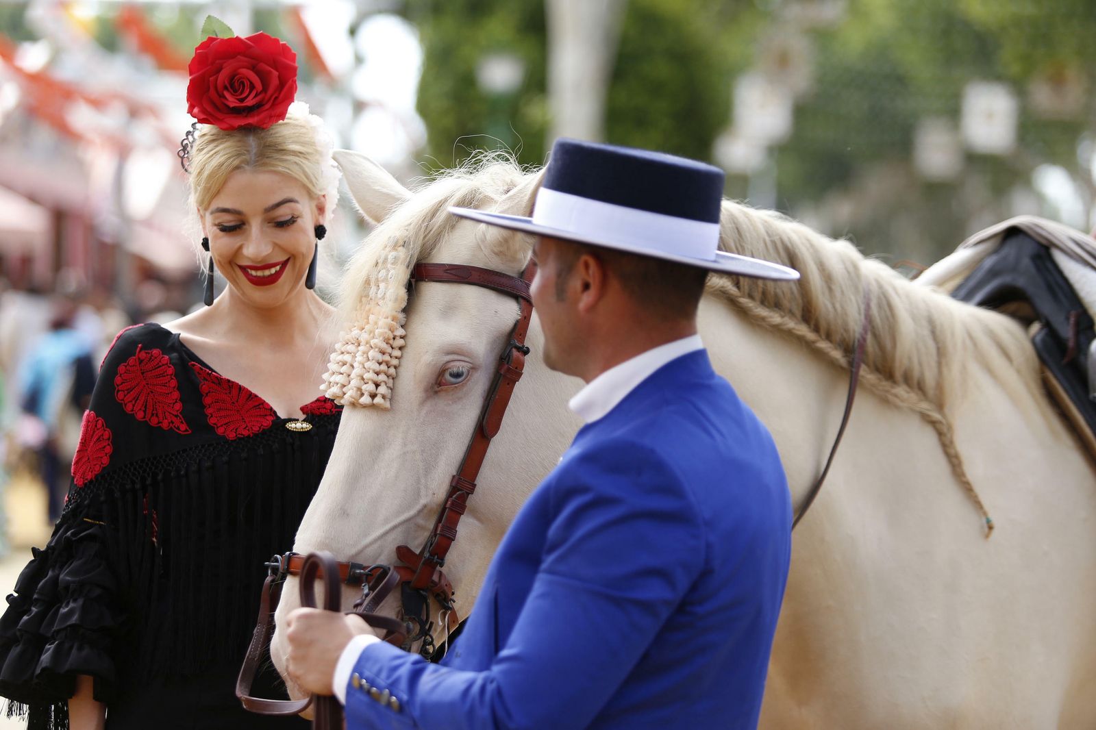 El Lunes de Feria, el primero con silencio en los 'cacharritos', en imágenes