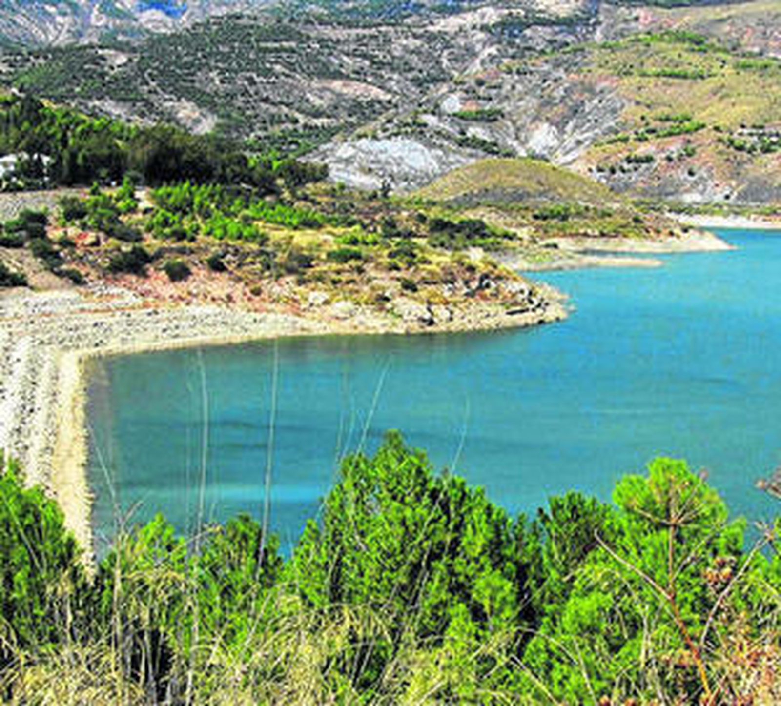 El pantano de Cuevas del Almanzora es uno de los embalses de la provincia.