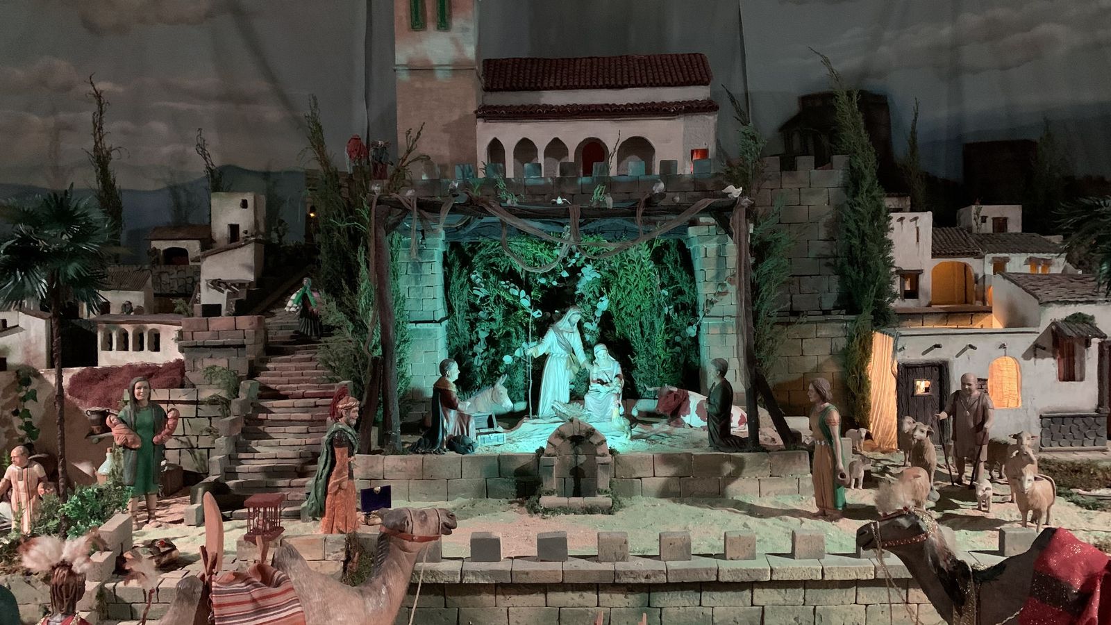 El nacimiento de la Hermandad de la Vera Cruz de Alcalá del Río.